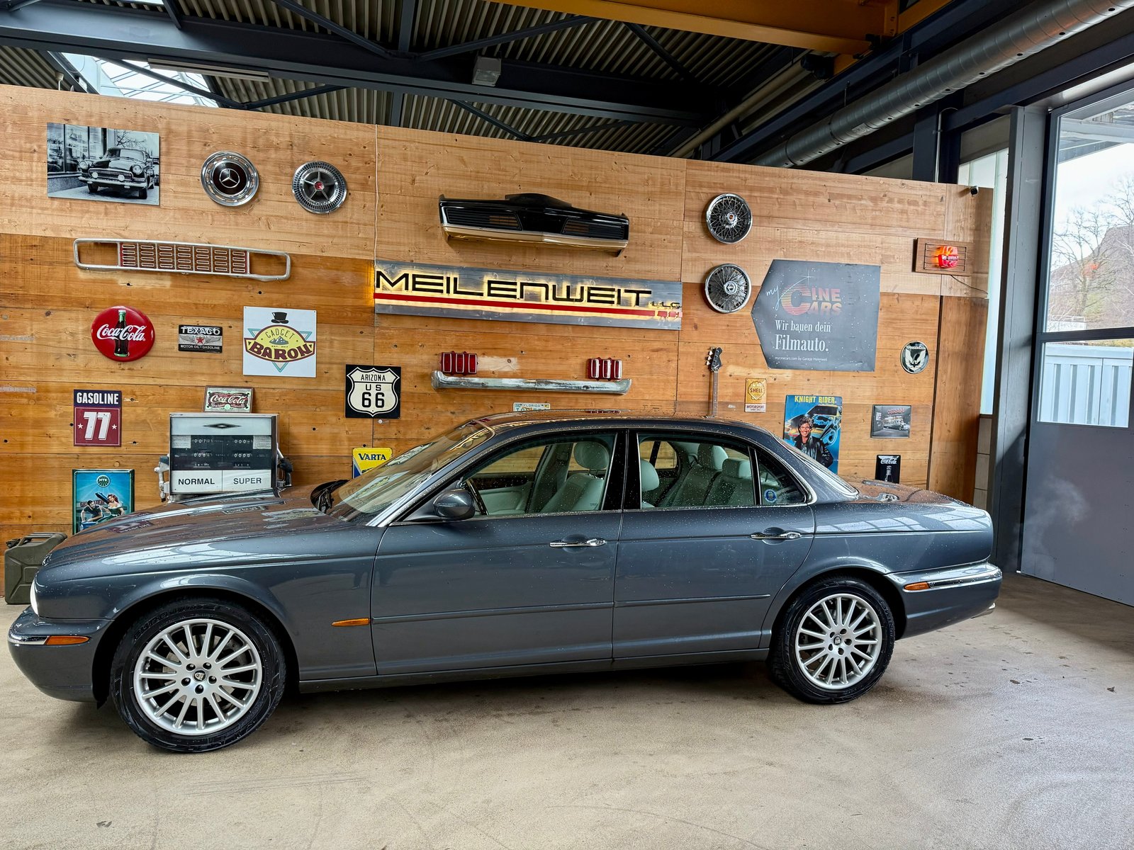 JAGUAR XJ8 4.2 V8 Executive, Essence, Occasion / Utilisé, Automatique - 3