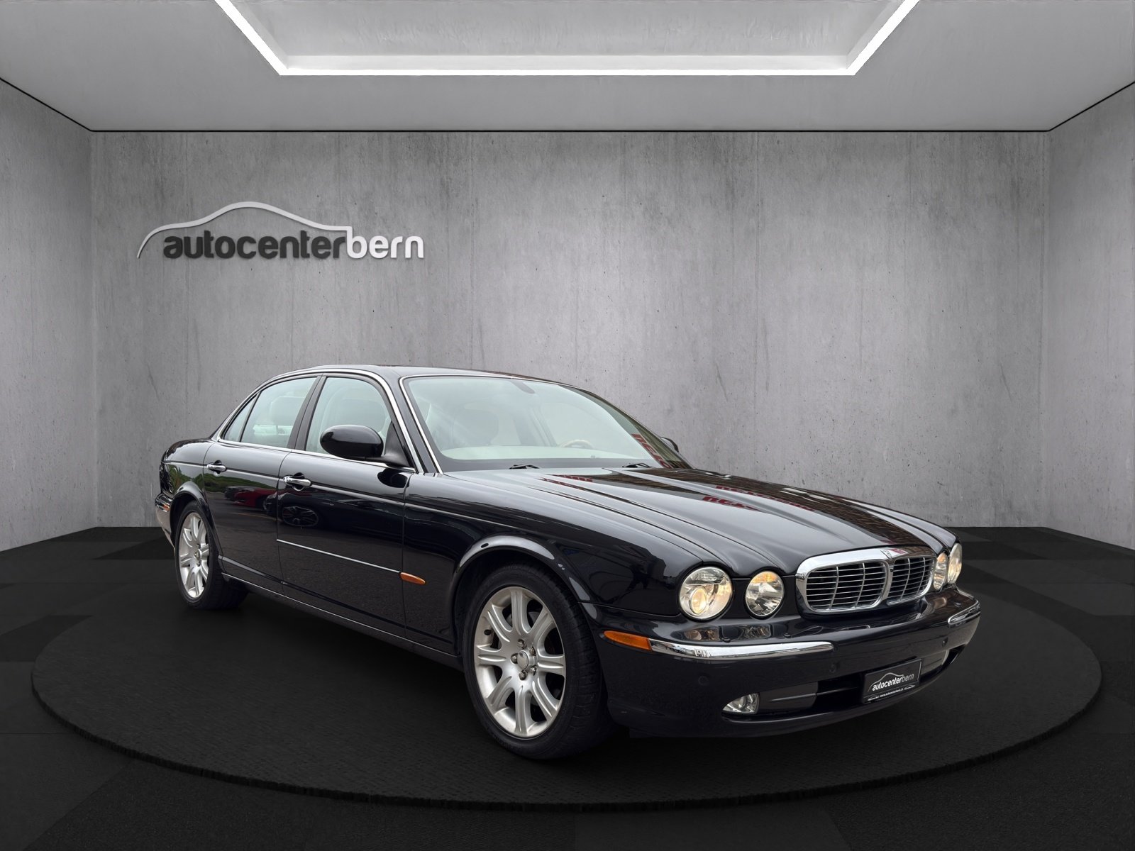 JAGUAR XJ8 4.2 V8 Executive