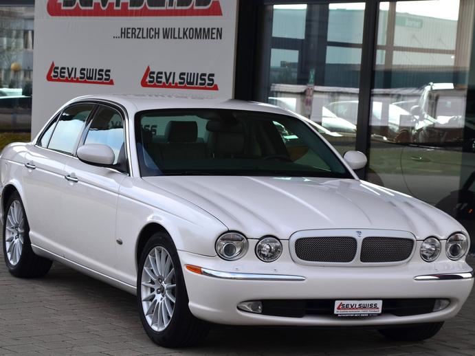 JAGUAR XJ8 4.2 V8 Executive*Frisch ab MFK*, Benzin, Occasion / Gebraucht, Automatik