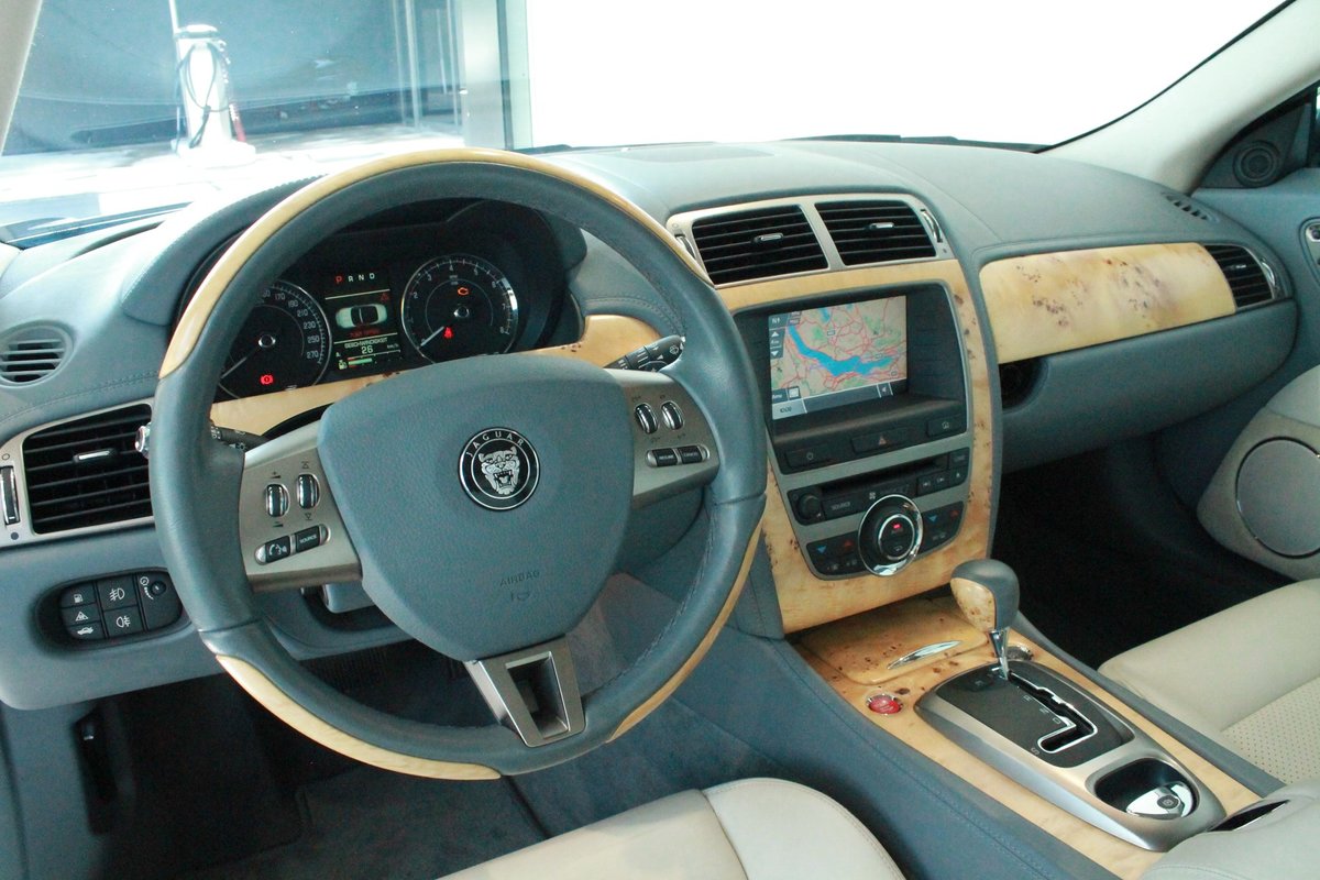 JAGUAR XK 4.2 V8 Automatic, Benzin, Vorführwagen, Automat - 5