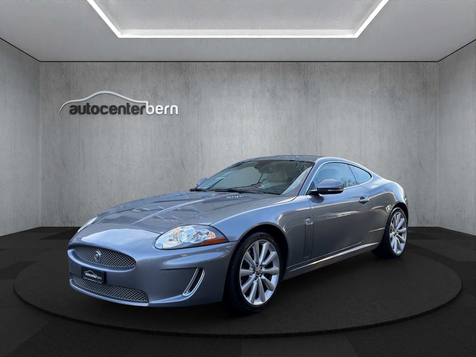JAGUAR XK 5.0 V8 Automatic, Benzin, Occasion / Gebraucht, Automatik - 3