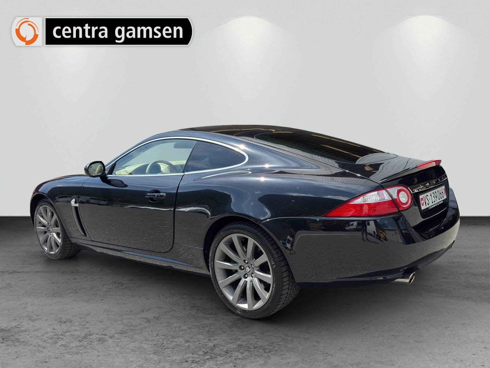 JAGUAR XK 4.2 V8 Automatic Prem Luxury, Essence, Occasion / Utilisé, Automatique - 4