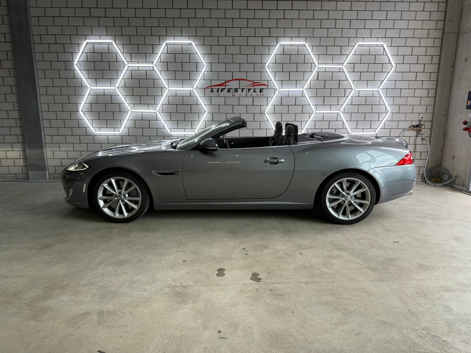 JAGUAR XKR 5.0 V8 SC Automatic, Essence, Occasion / Utilisé, Automatique - 2