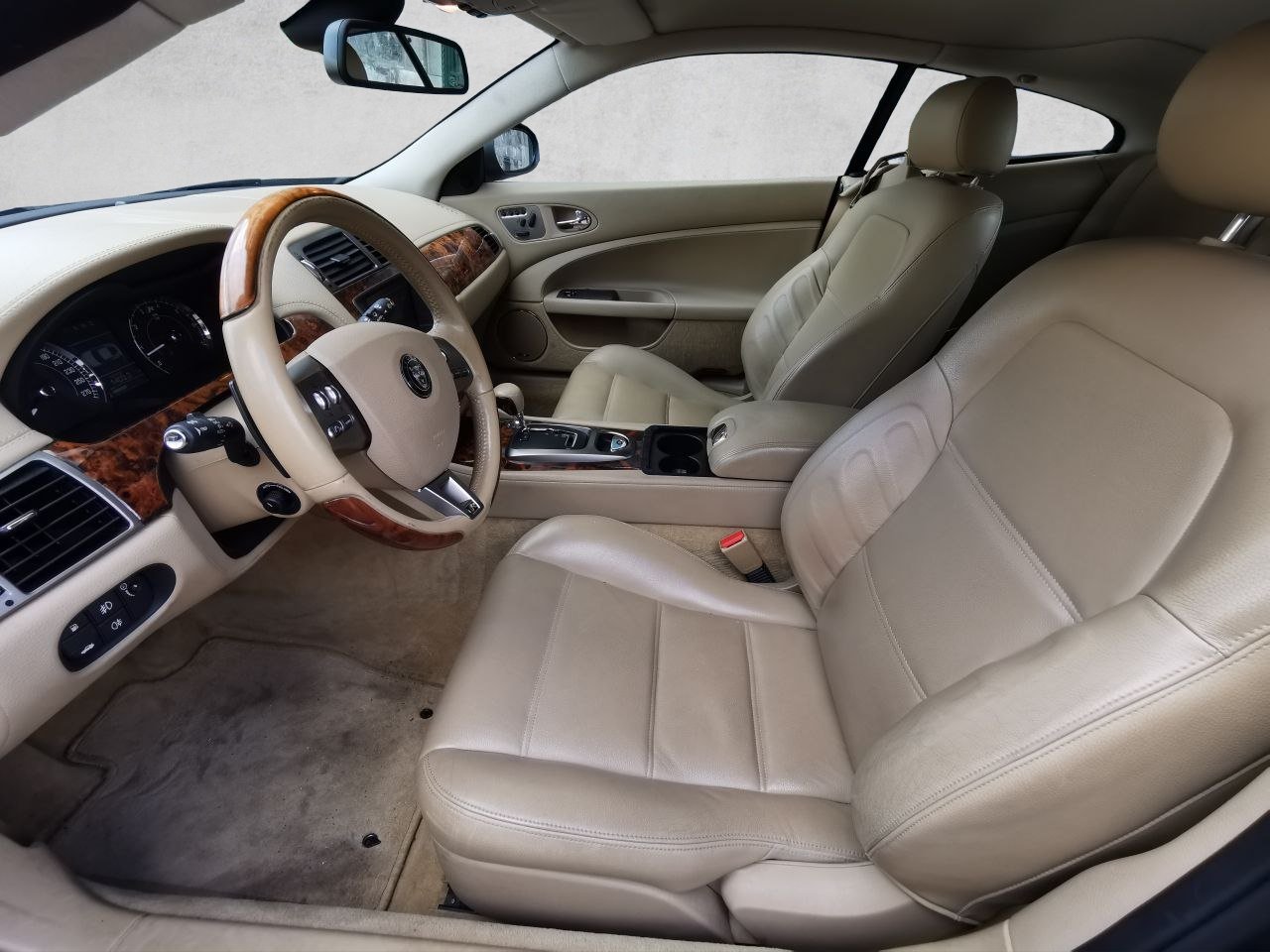 JAGUAR XKR 4.2 V8 SC Automatic, Essence, Occasion / Utilisé, Automatique - 5