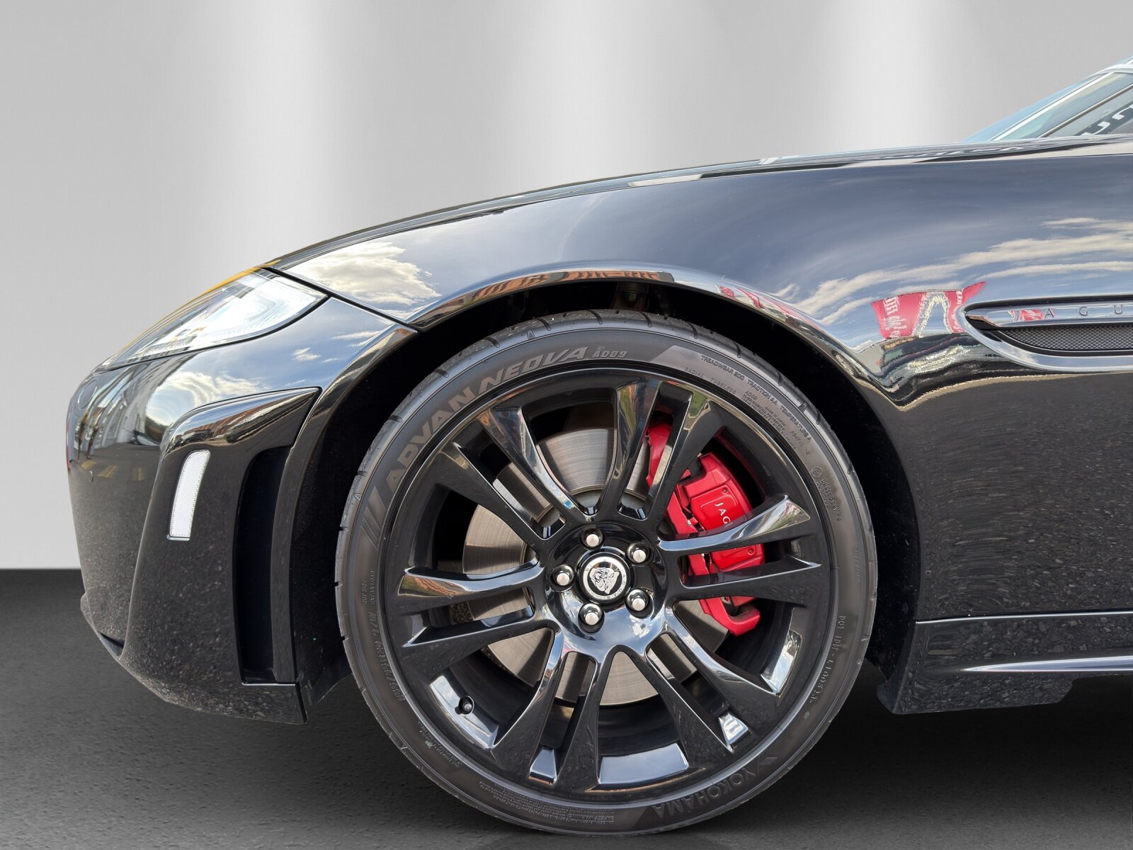 JAGUAR XKR-S 5.0 V8 SC Automatic, Essence, Occasion / Utilisé, Automatique - 6