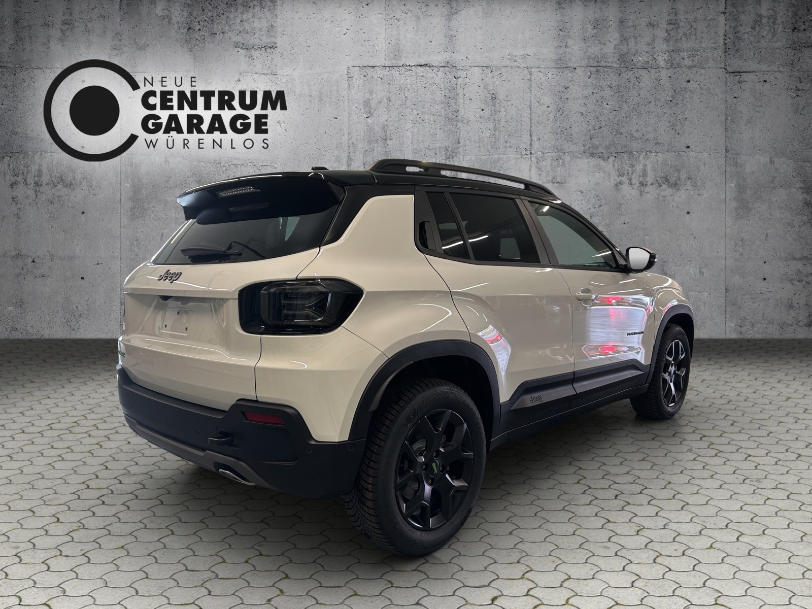 JEEP Avenger 1.2 Turbo MHEV Overland Leather 4xe, Benzina, Auto nuove, Automatico - 4