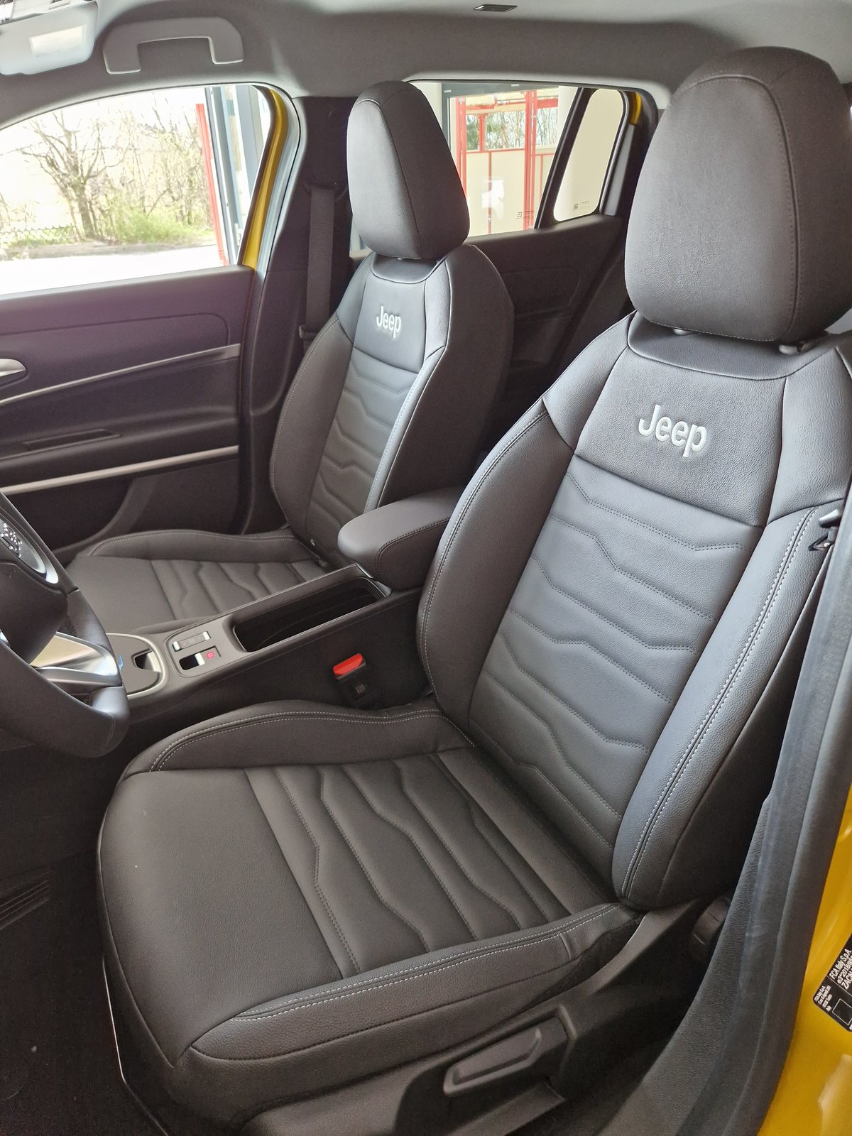 JEEP Avenger 54kWh Summit, Electric, New car, Automatic - 7