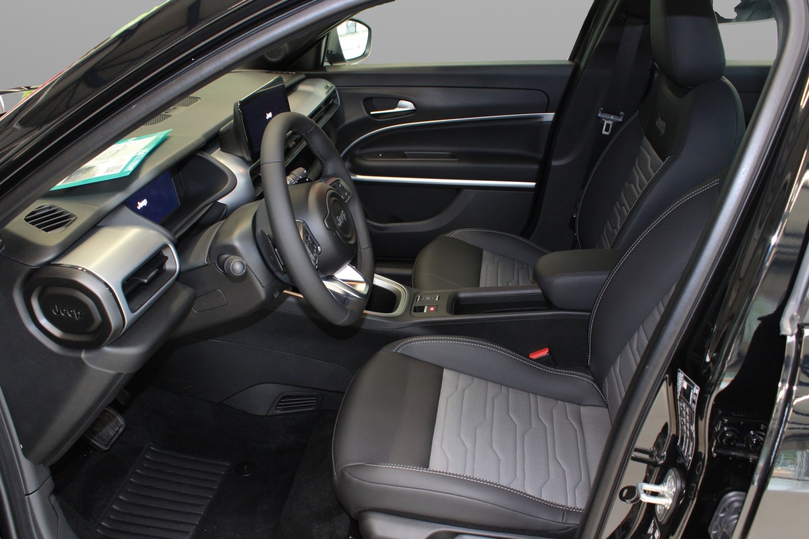 JEEP Avenger 1.2 Turbo MHEV Upland Plus 4xe, Mild-Hybrid Benzin/Elektro, Neuwagen, Automatik - 7