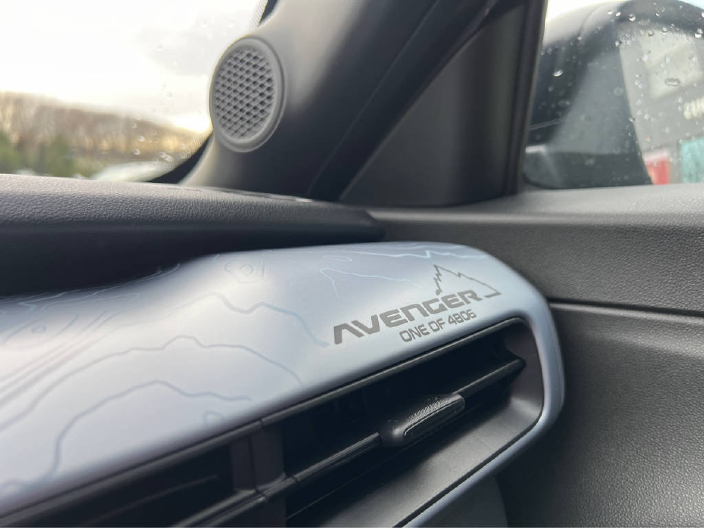 JEEP Avenger 1.2 MHEV The North Face 4xe, Mild-Hybrid Petrol/Electric, New car, Automatic - 3