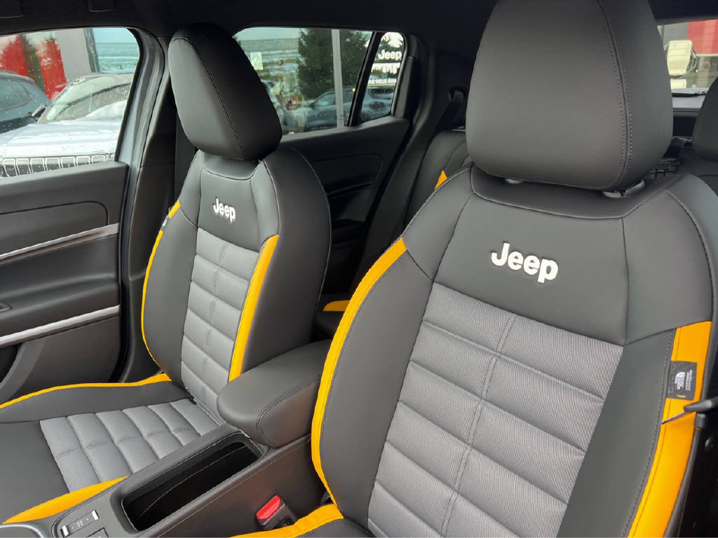 JEEP Avenger 1.2 MHEV The North Face 4xe, Mild-Hybrid Petrol/Electric, New car, Automatic - 7