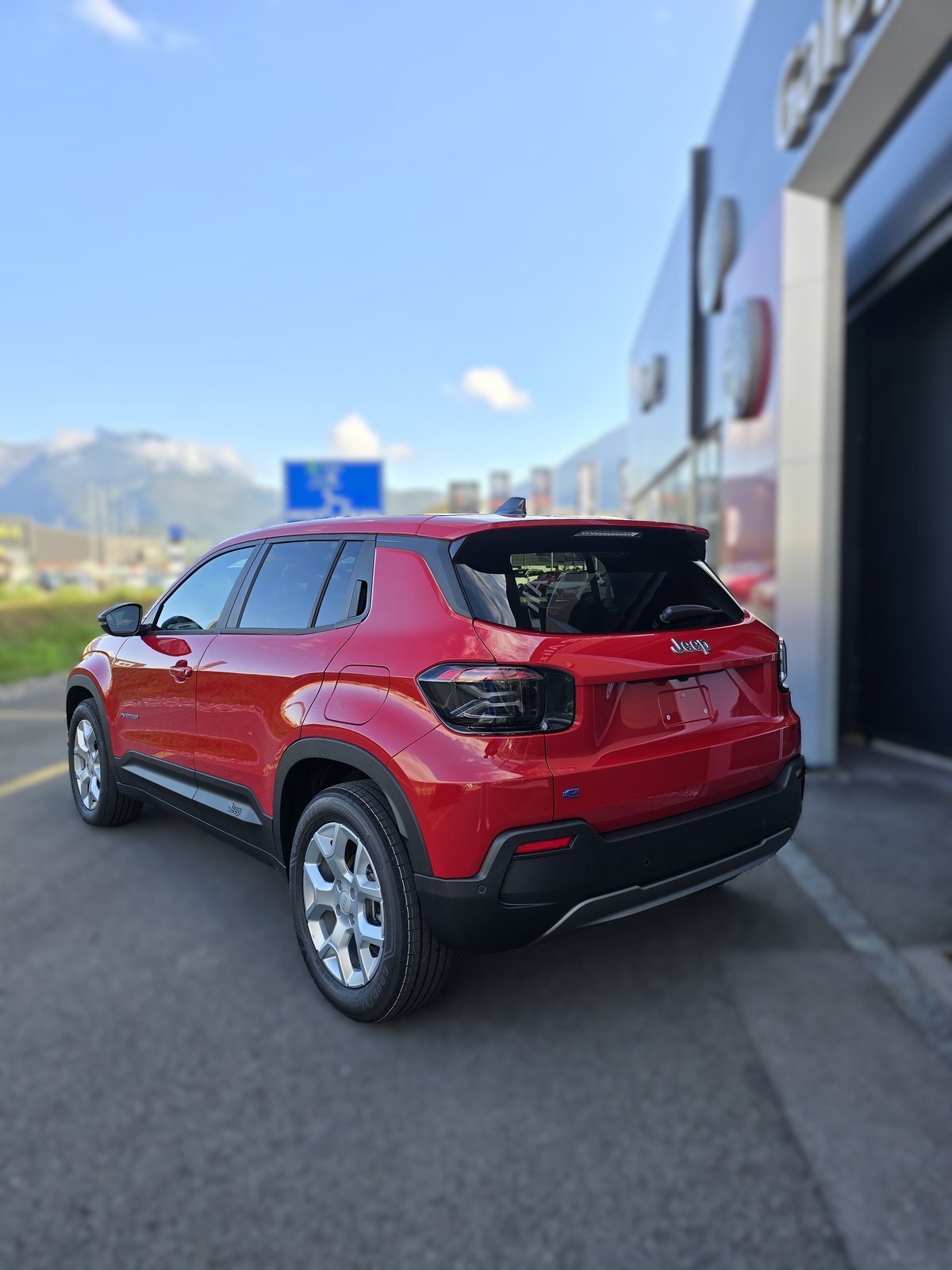 JEEP Avenger 54kWh Longitude Business, Electric, New car, Automatic - 4