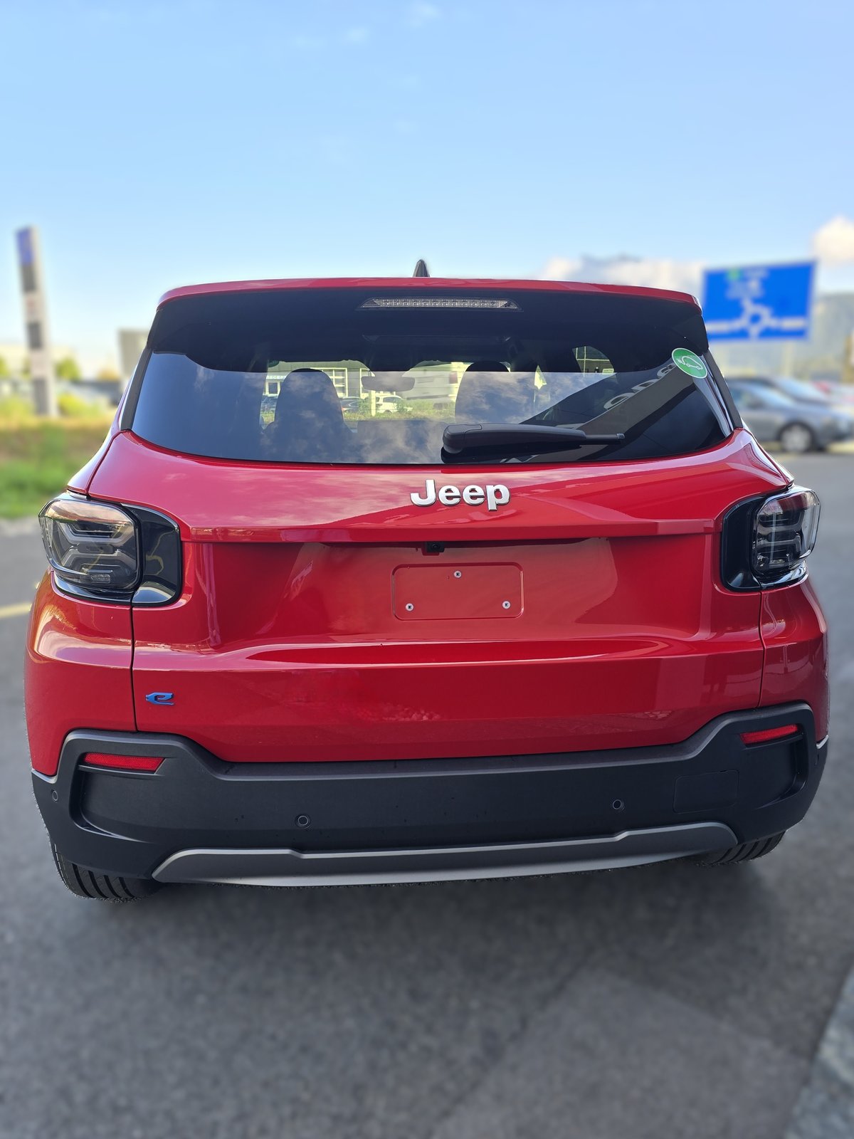 JEEP Avenger 54kWh Longitude Business, Electric, New car, Automatic - 5