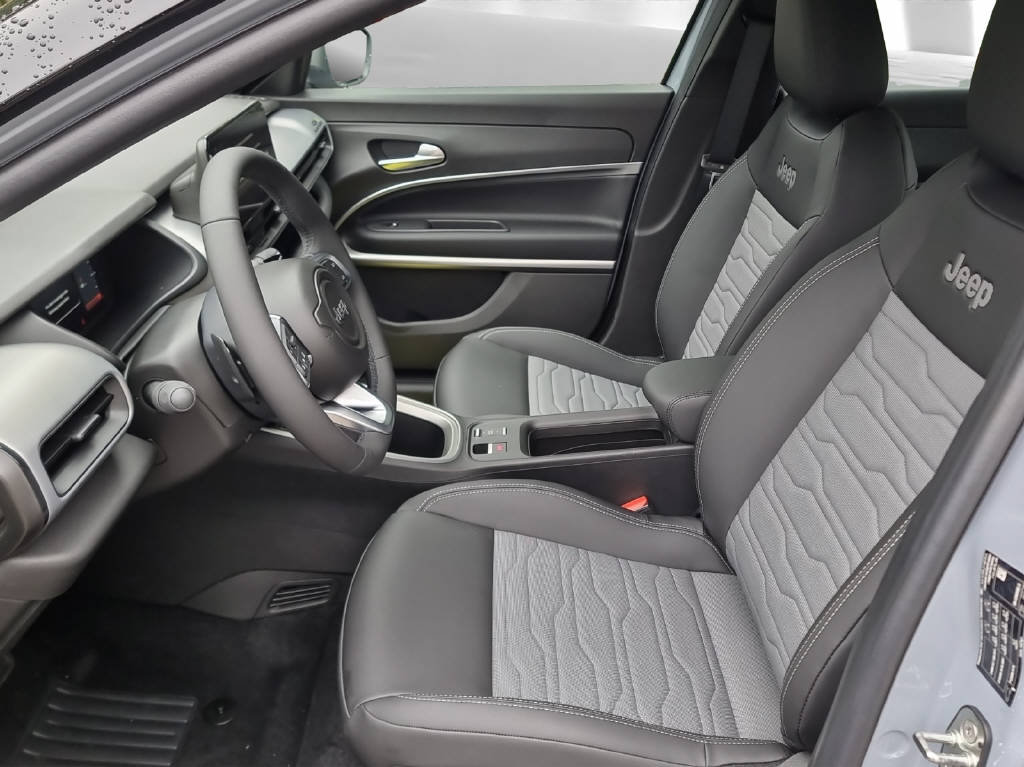 JEEP Avenger 1.2 MHEV Upland 4xe, Mild-Hybrid Benzin/Elektro, Neuwagen, Automatik - 4