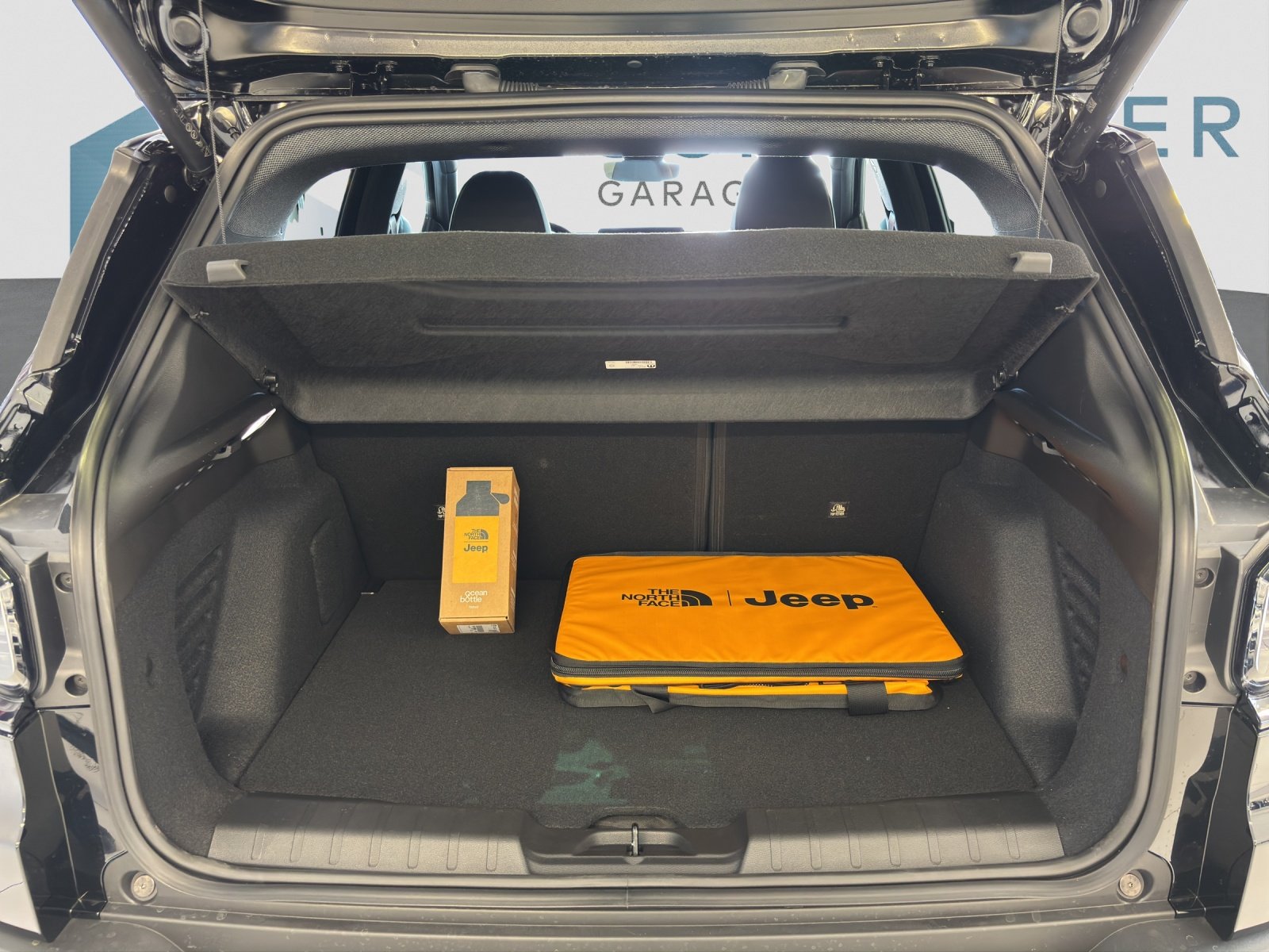 JEEP AVENGER 1.2 MHEV The North Face, Mild-Hybrid Petrol/Electric, New car, Automatic - 7