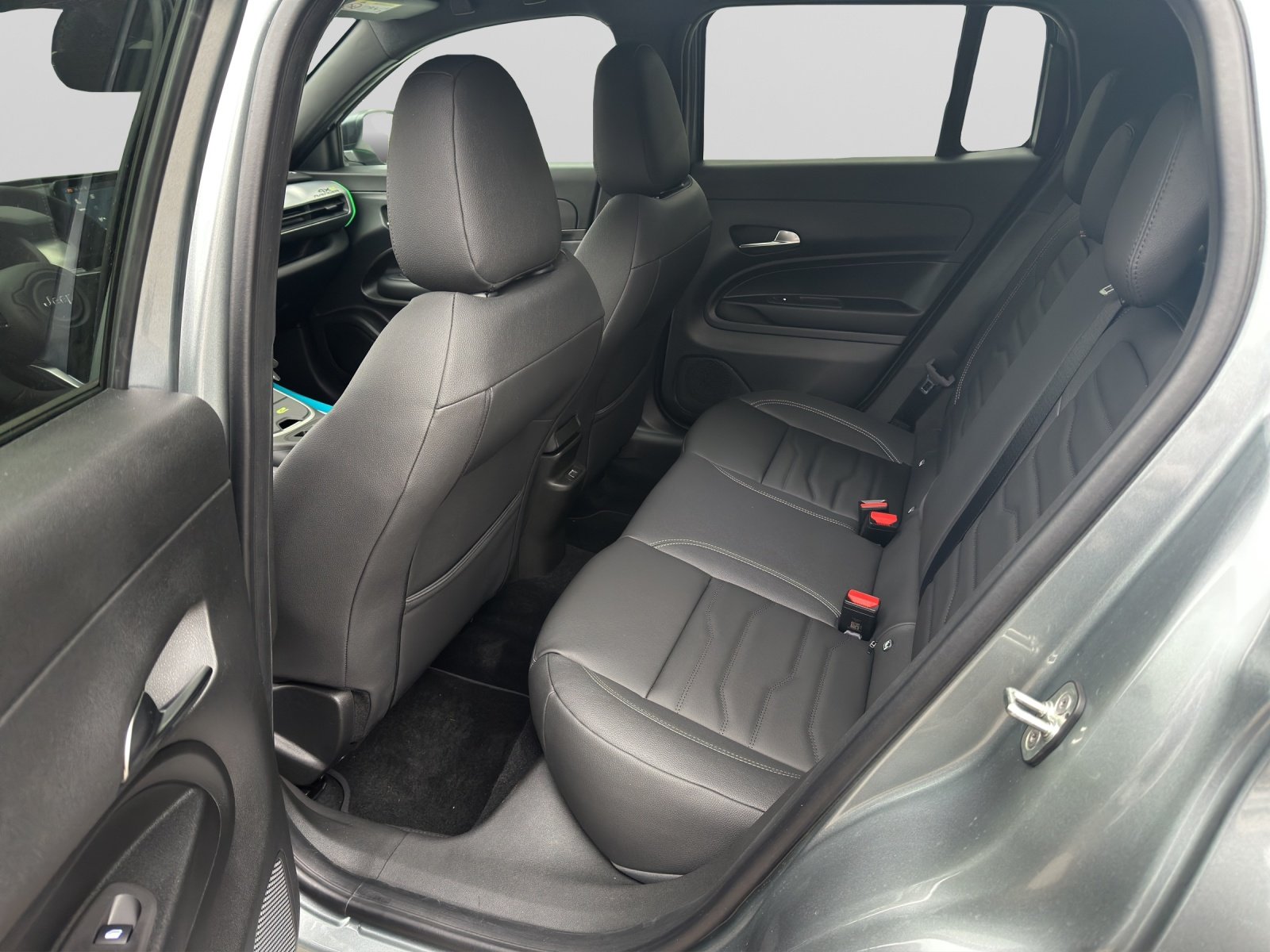 JEEP Avenger 1.2 MHEV Overland 4xe, Mild-Hybrid Benzin/Elektro, Neuwagen, Automatik - 7