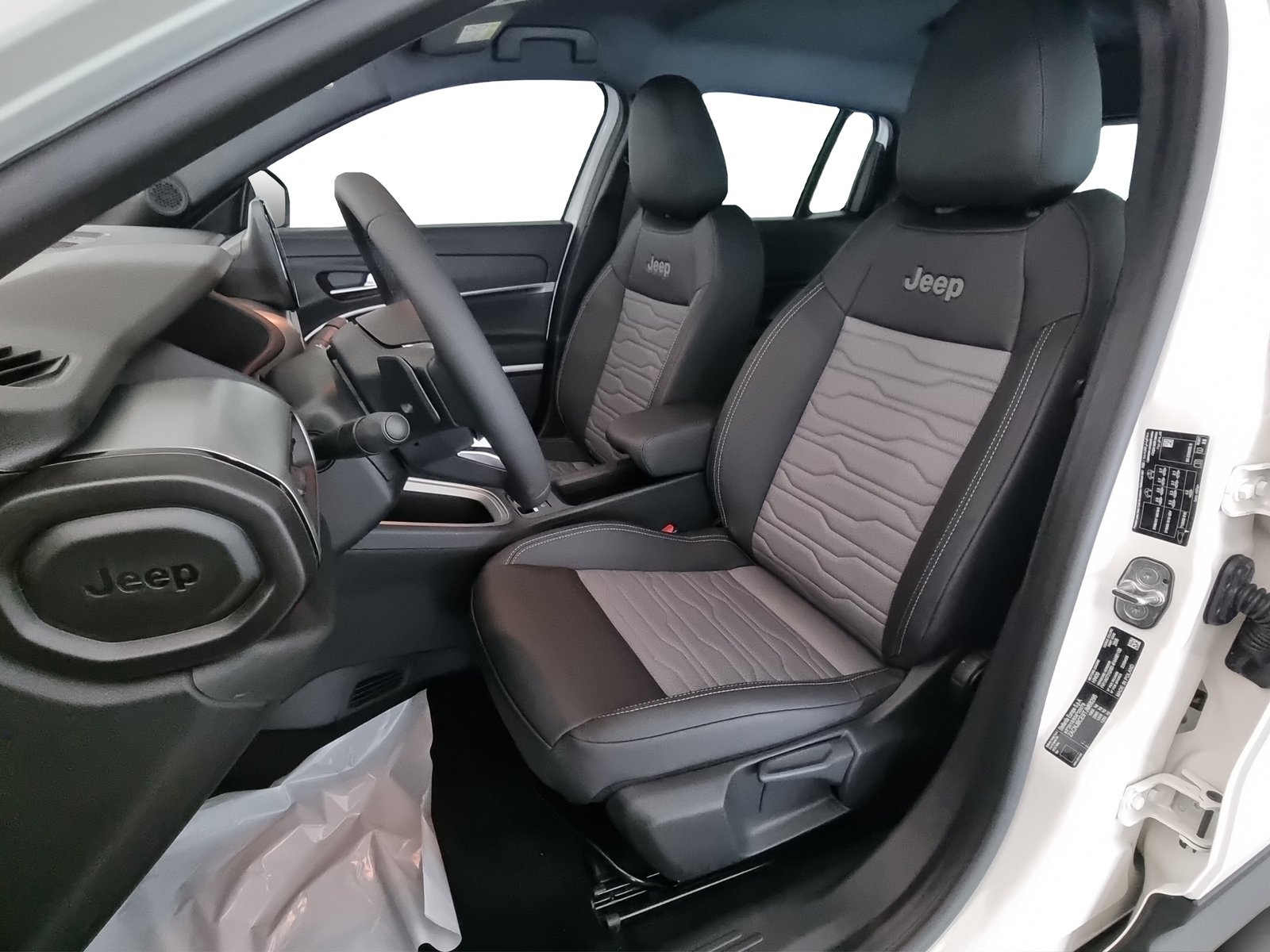 JEEP Avenger 1.2 MHEV Upland 4xe, Mild-Hybrid Petrol/Electric, New car, Automatic - 5