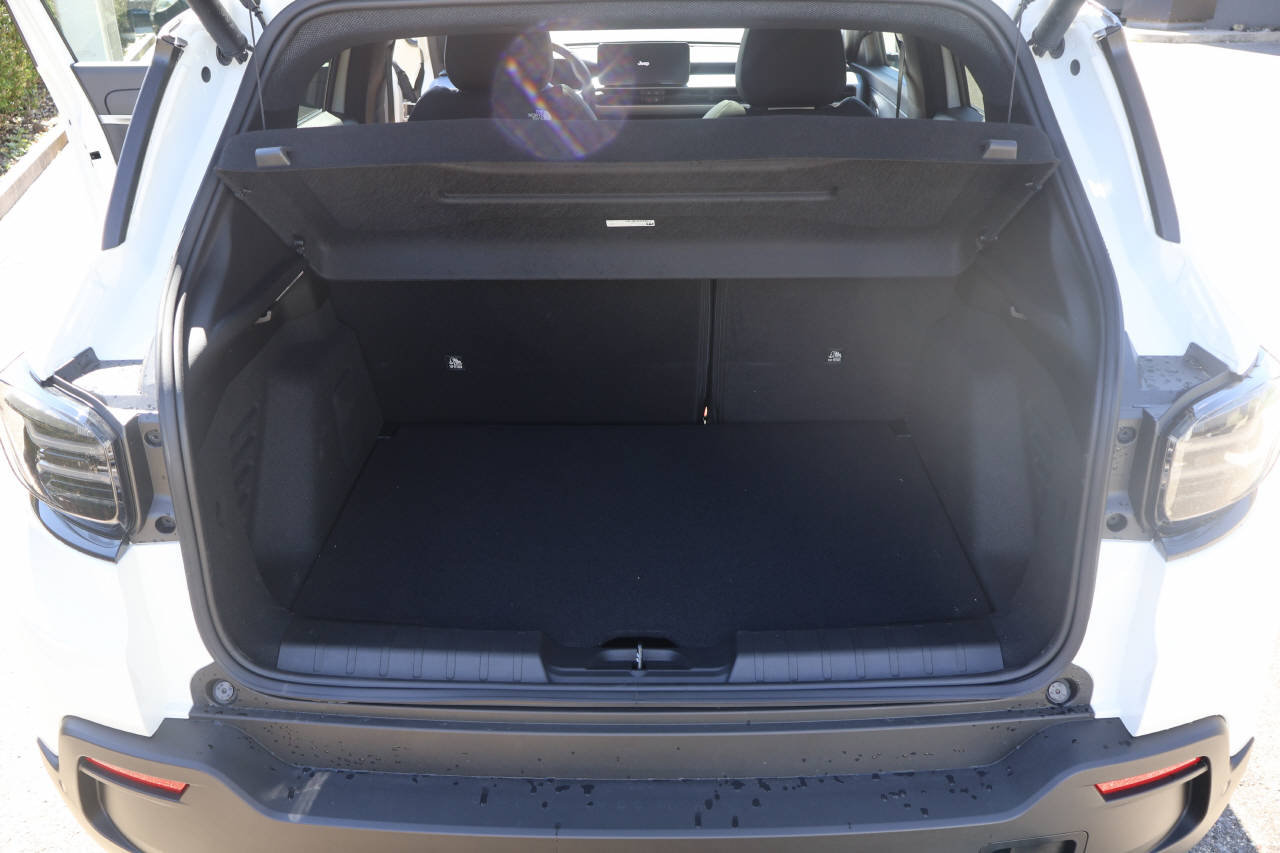 JEEP Avenger 1.2 MHEV The North Face 4xe, Mild-Hybrid Petrol/Electric, New car, Automatic - 5