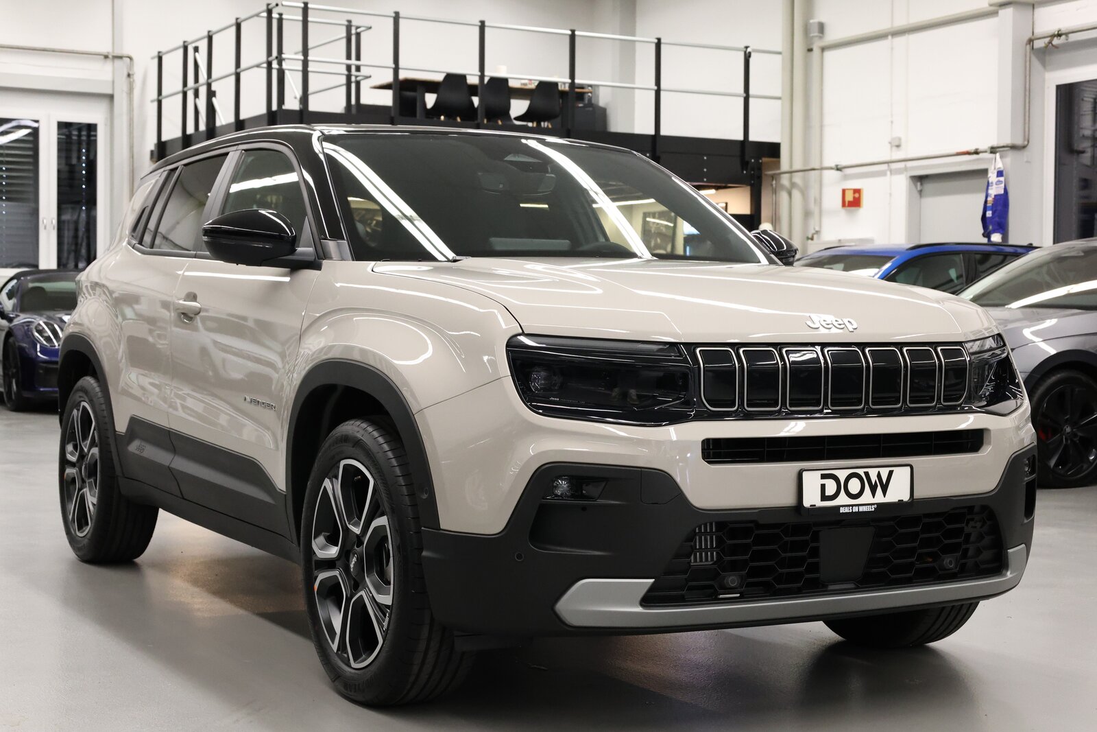 JEEP Avenger 1.2 MHEV Summit, Mild-Hybrid Benzin/Elektro, Neuwagen, Automatik - 2