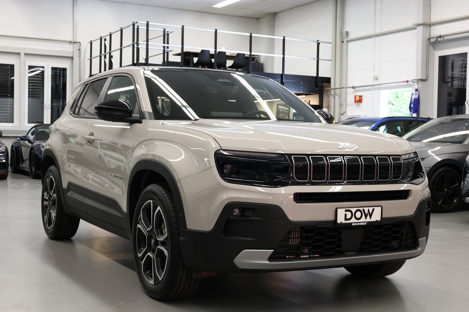 JEEP Avenger 1.2 MHEV Summit, Mild-Hybrid Benzin/Elektro, Neuwagen, Automatik - 4