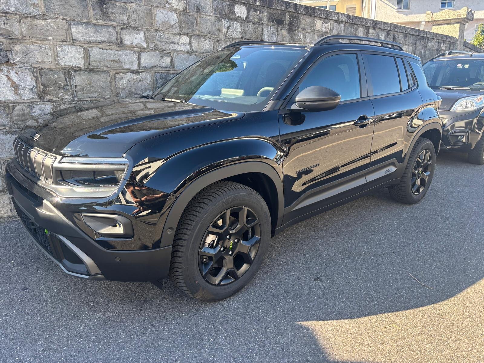 JEEP Avenger 1.2 Turbo MHEV Overland 4xe, Mild-Hybrid Petrol/Electric, New car, Automatic - 2