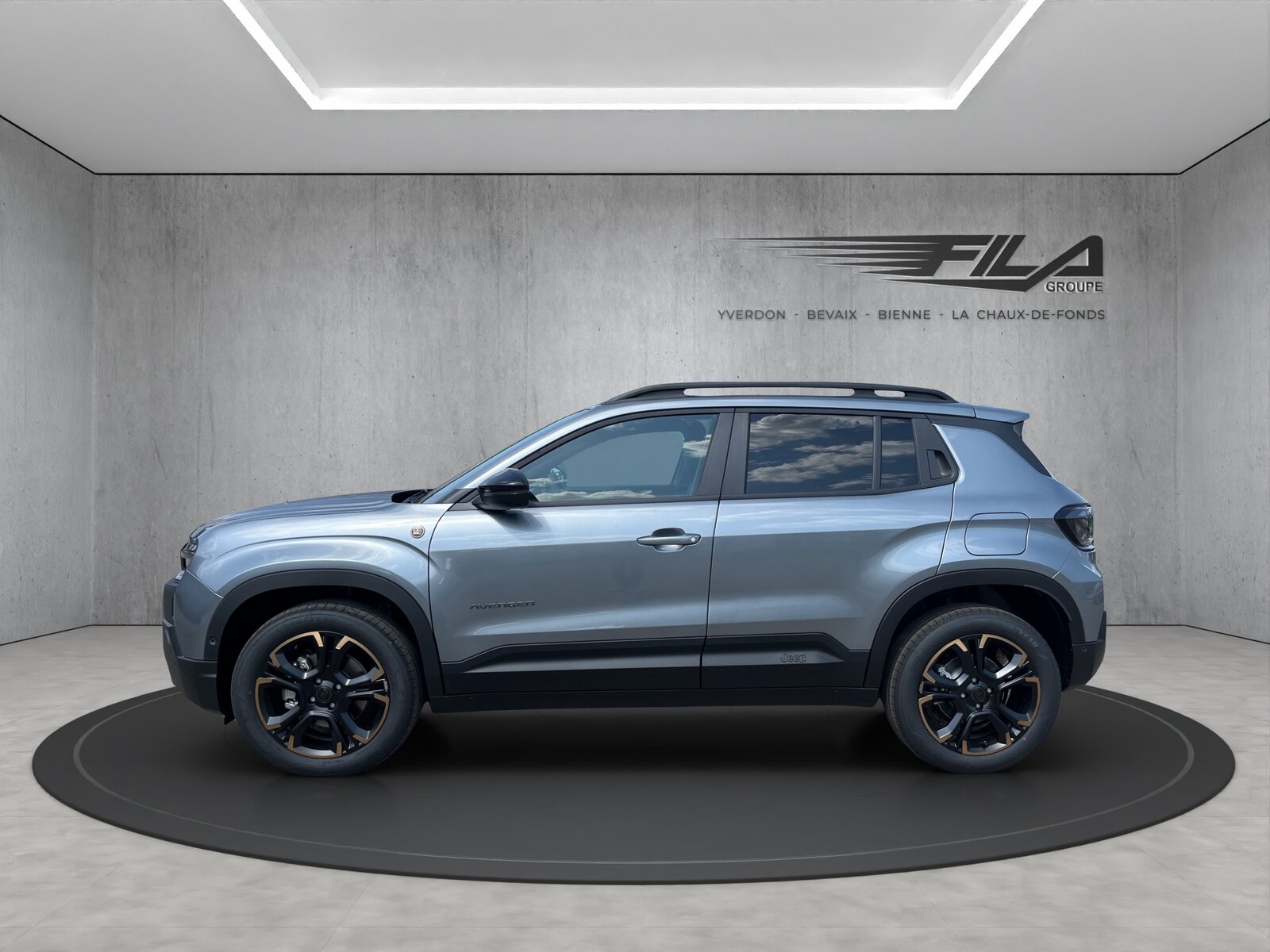 JEEP AVENGER 1.2 MHEV 85th Anniv, Mild-Hybrid Petrol/Electric, New car, Automatic - 4