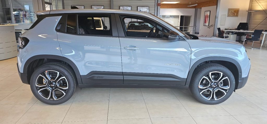 JEEP AVENGER 1.2 MHEV Summit, Mild-Hybrid Benzin/Elektro, Neuwagen, Automatik - 6