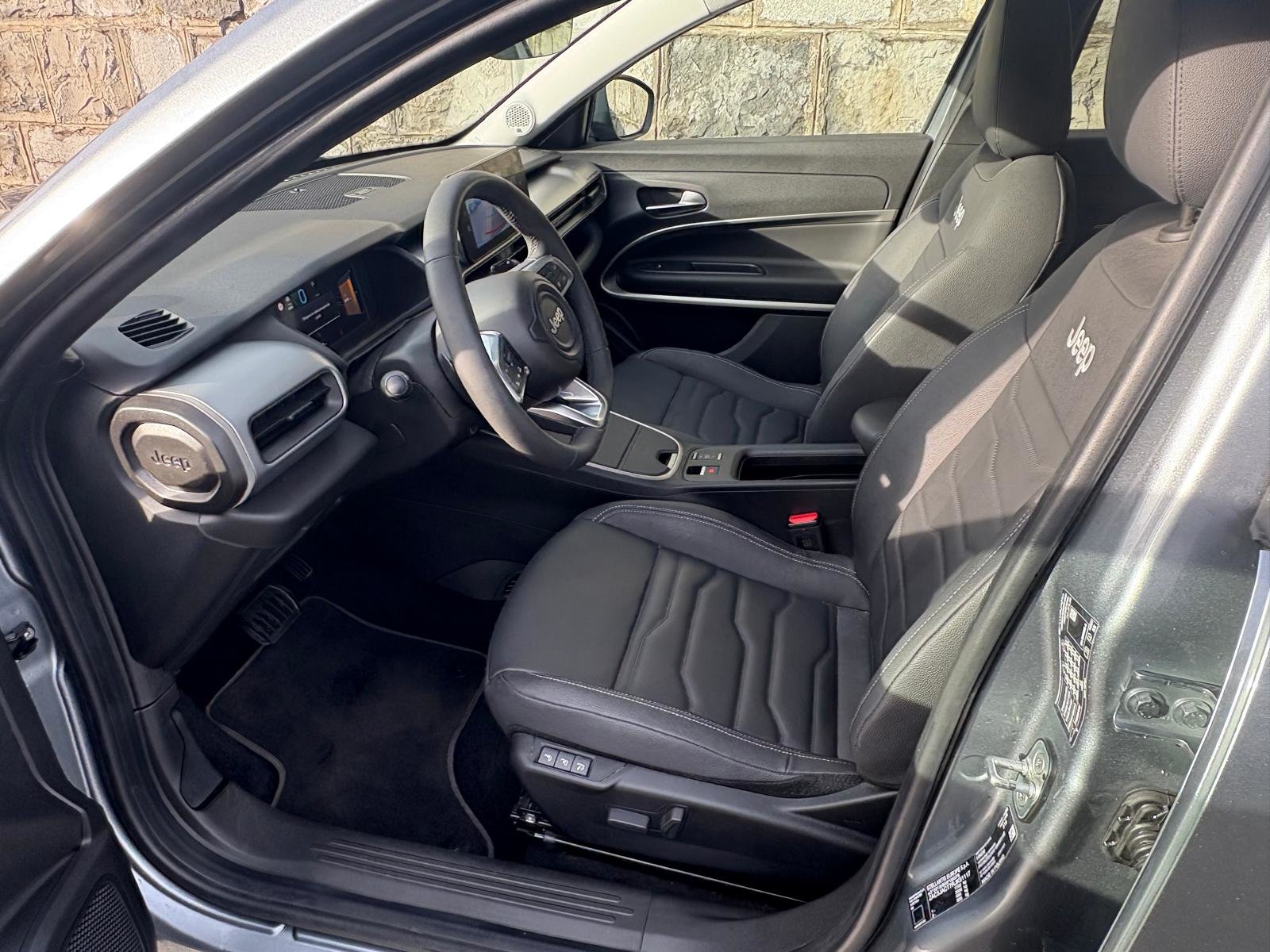JEEP Avenger 1.2 Turbo MHEV Summit, Hybride Léger Essence/Électricité, Occasion / Utilisé, Automatique - 4
