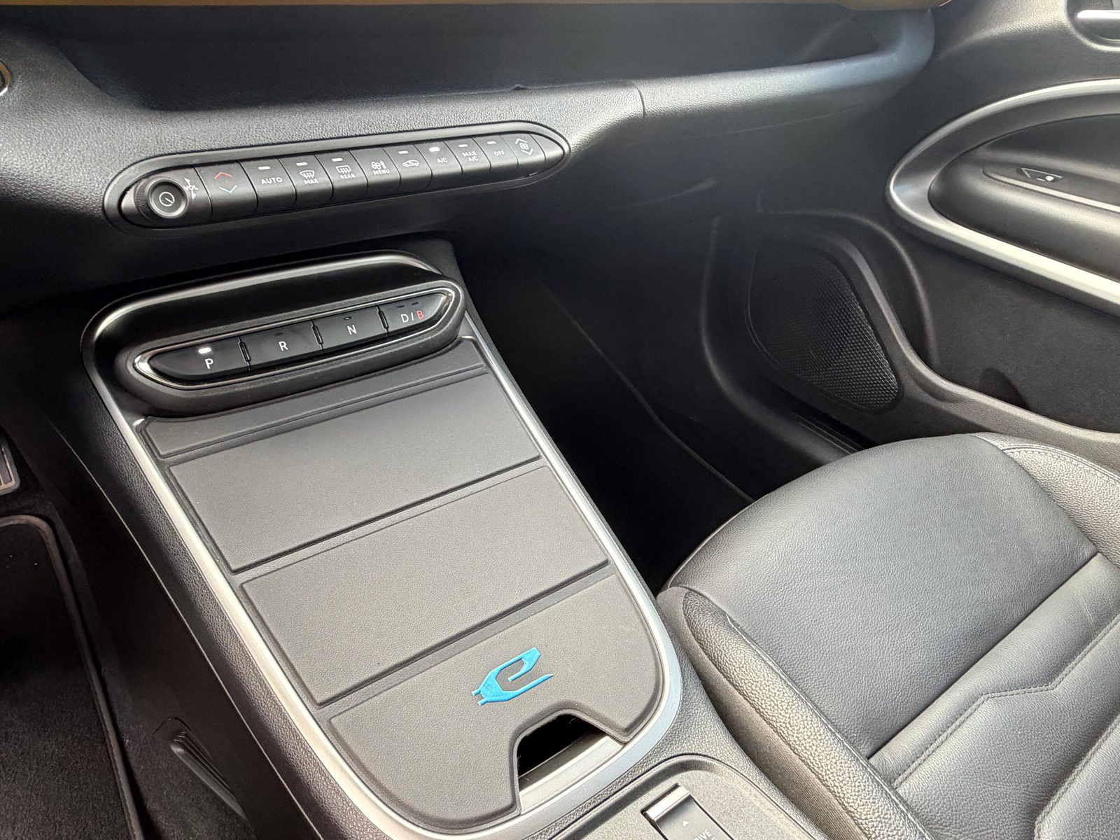 JEEP Avenger Summit, Elektro, Occasion / Gebraucht, Automatik - 6