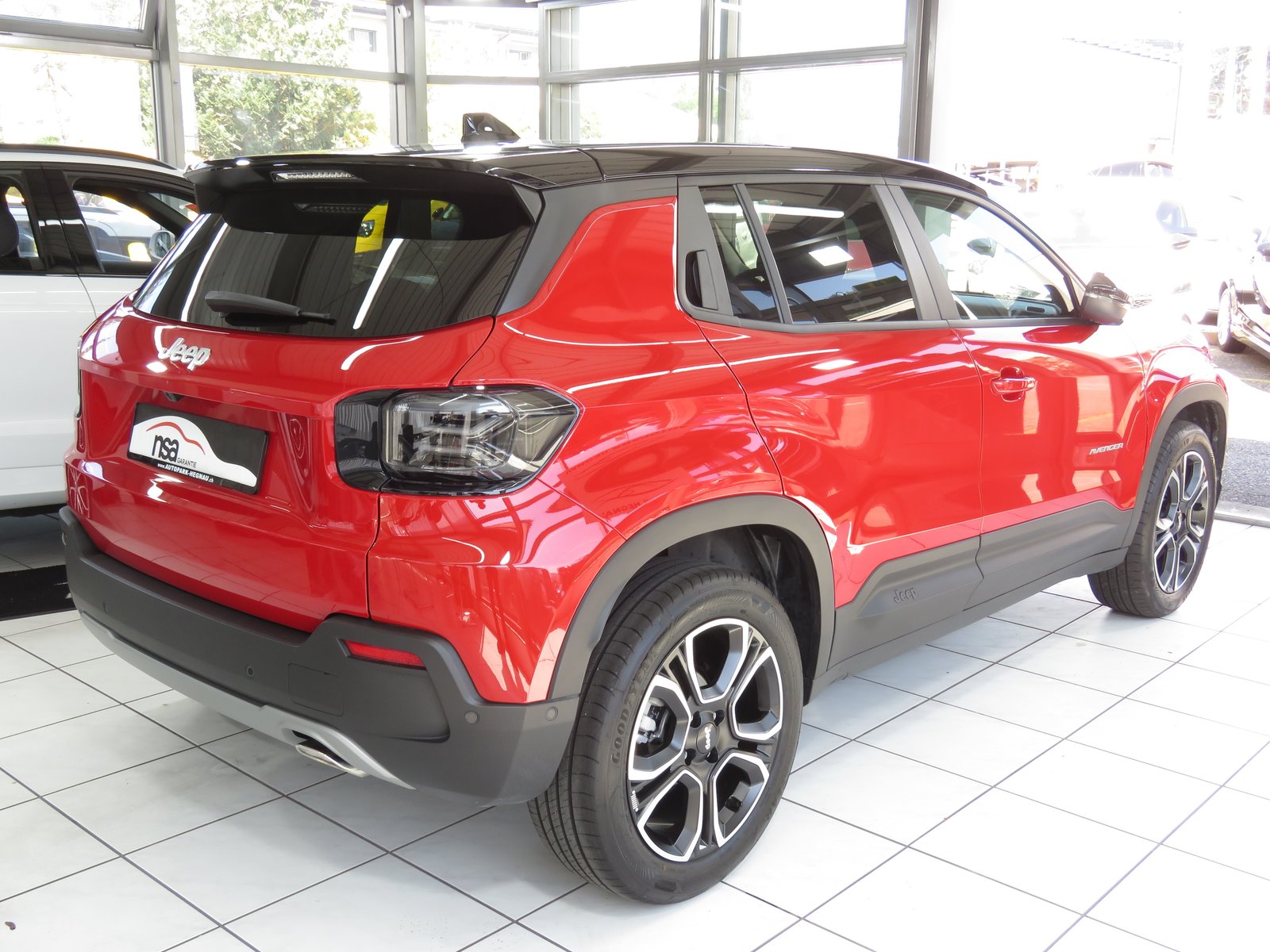 JEEP Avenger 1.2 Turbo MHEV Summit Sky, Mild-Hybrid Petrol/Electric, Second hand / Used, Automatic - 4