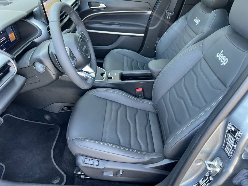 JEEP Avenger 1.2 MHEV Summit Sky, Mild-Hybrid Benzin/Elektro, Occasion / Gebraucht, Automatik - 7