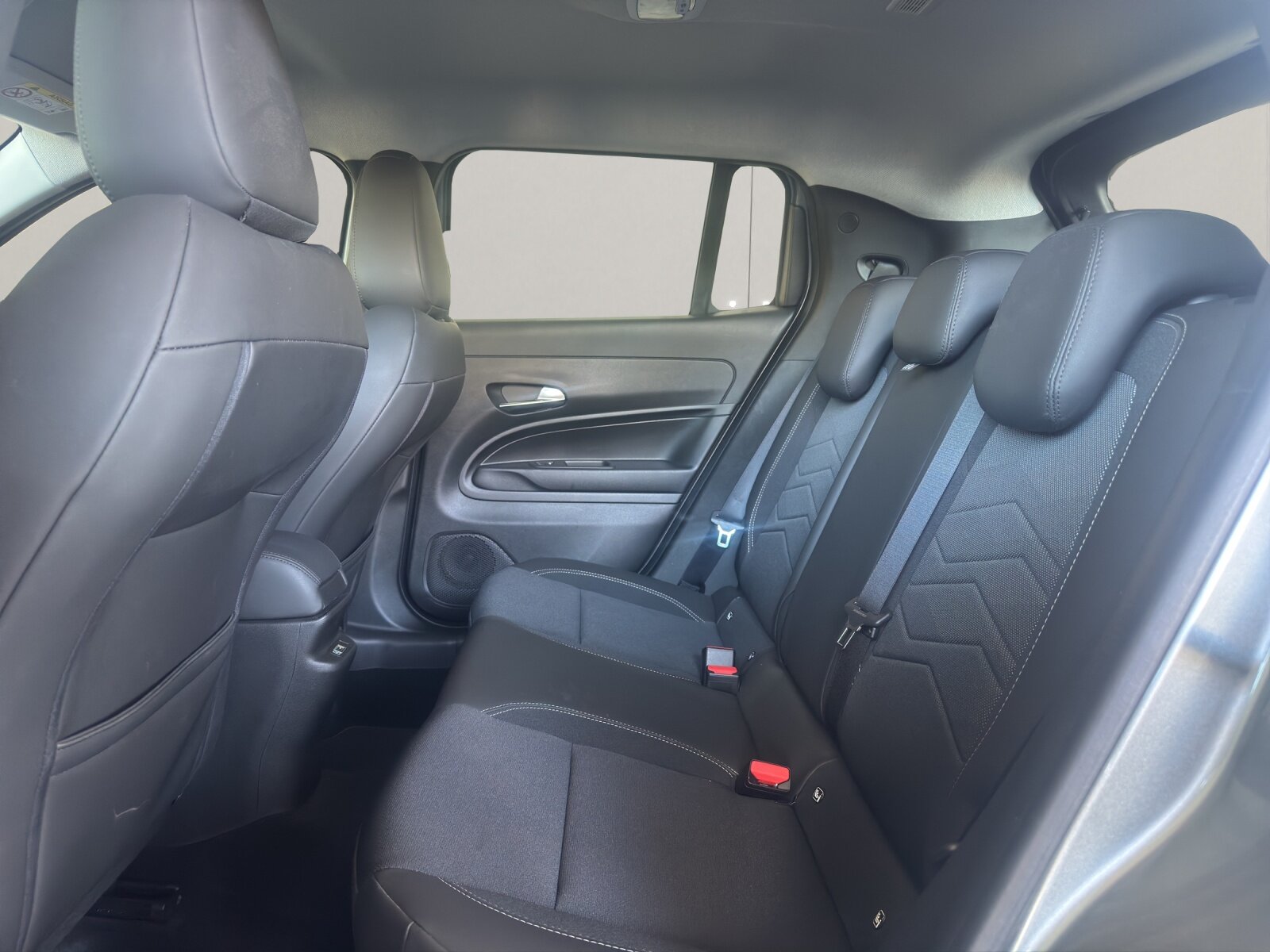 JEEP Avenger Altitude Pack Plus 54kWh, Elettrica, Occasioni / Usate, Automatico - 7