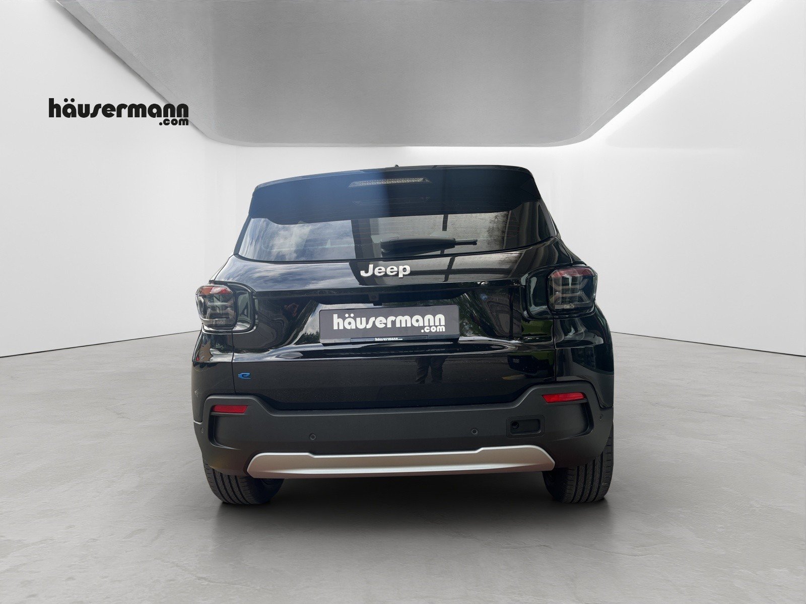 JEEP Avenger Altitude, Electric, Ex-demonstrator, Automatic - 4