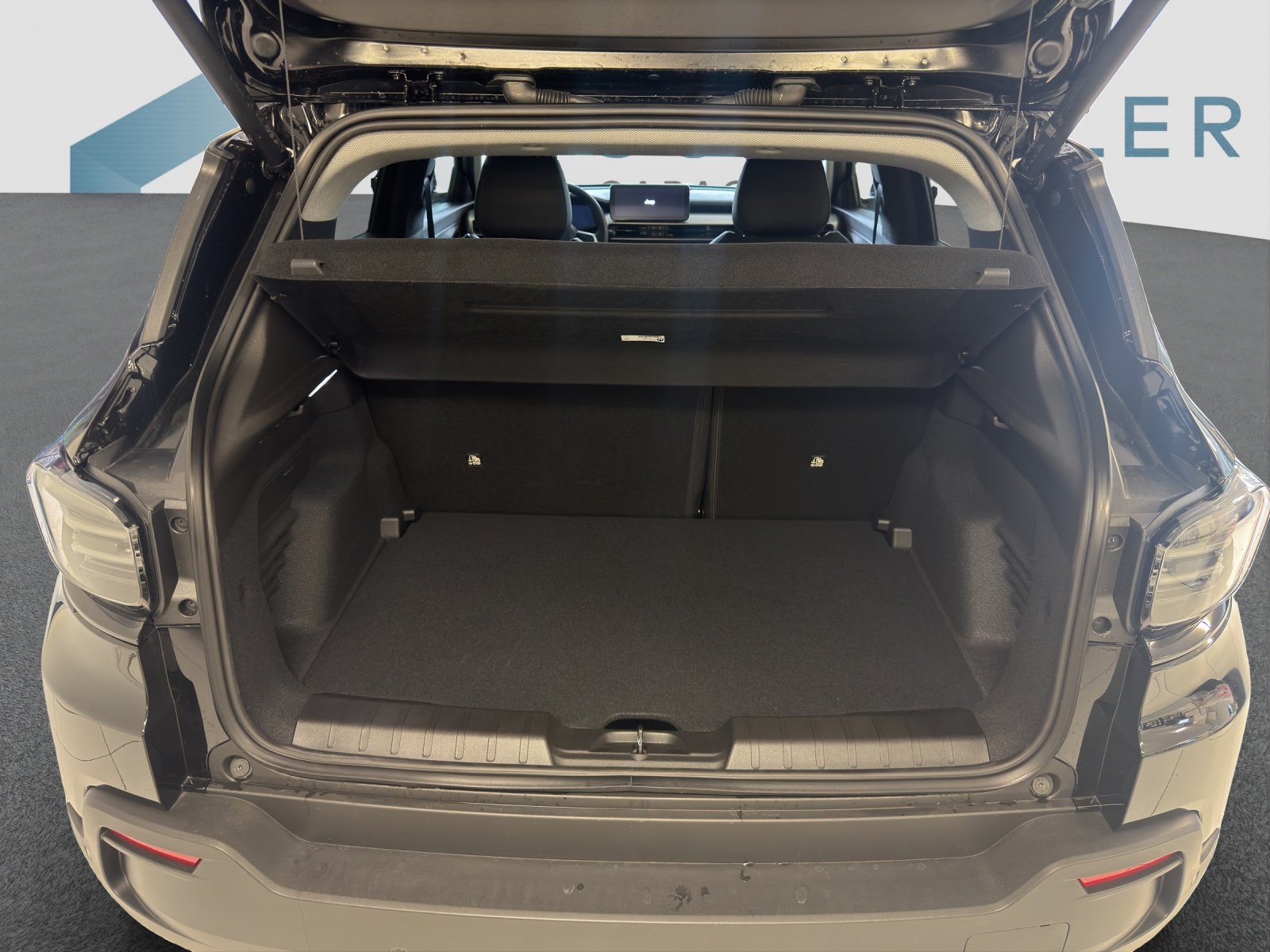 JEEP AVENGER Summit BEV, Elettrica, Auto dimostrativa, Automatico - 7