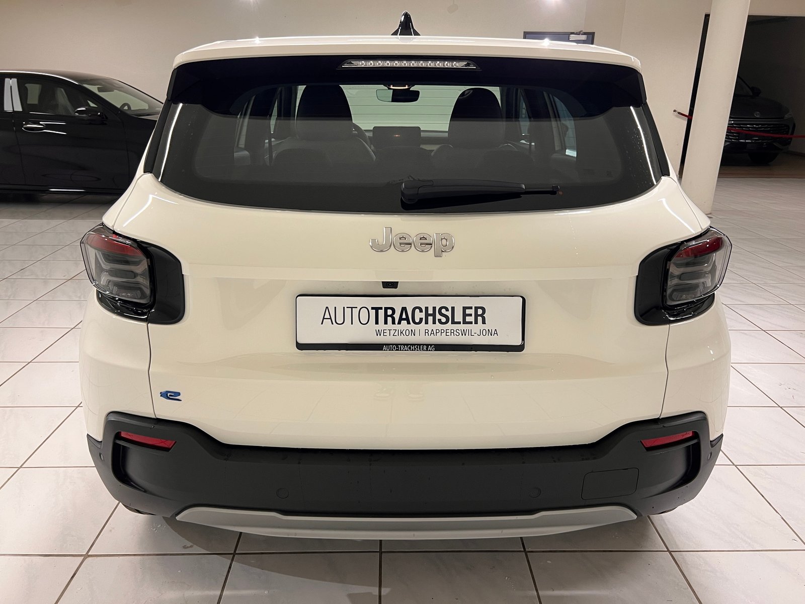 JEEP Avenger 54kWh Altitude, Elektro, Vorführwagen, Automatik - 5