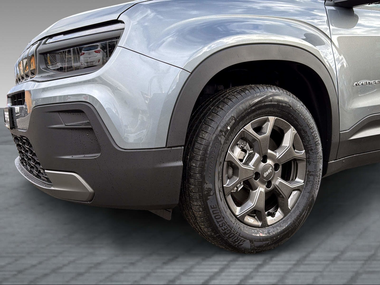JEEP Avenger 1.2 MHEV Longitude Black Kite, Mild-Hybrid Benzin/Elektro, Vorführwagen, Automatik - 4