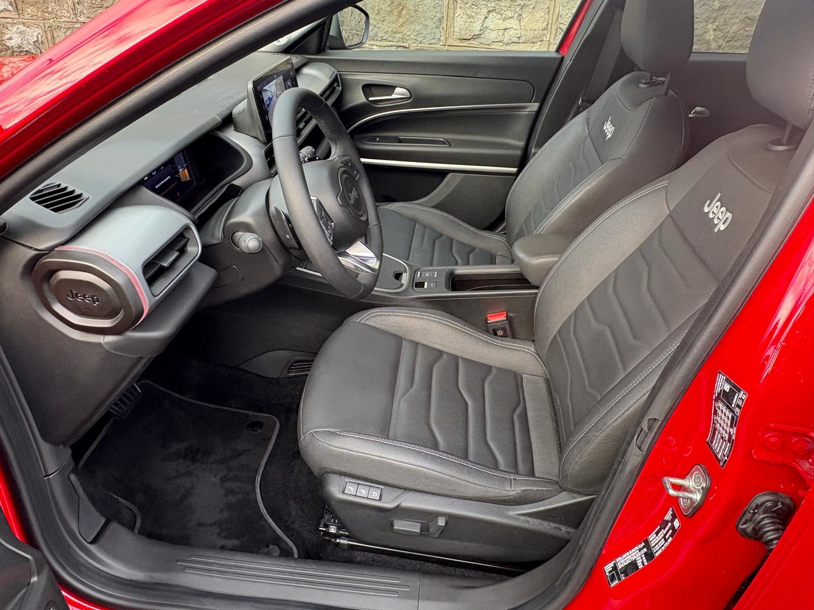 JEEP Avenger 1.2 Turbo MHEV Summit, Mild-Hybrid Benzin/Elektro, Occasion / Gebraucht, Automat - 6