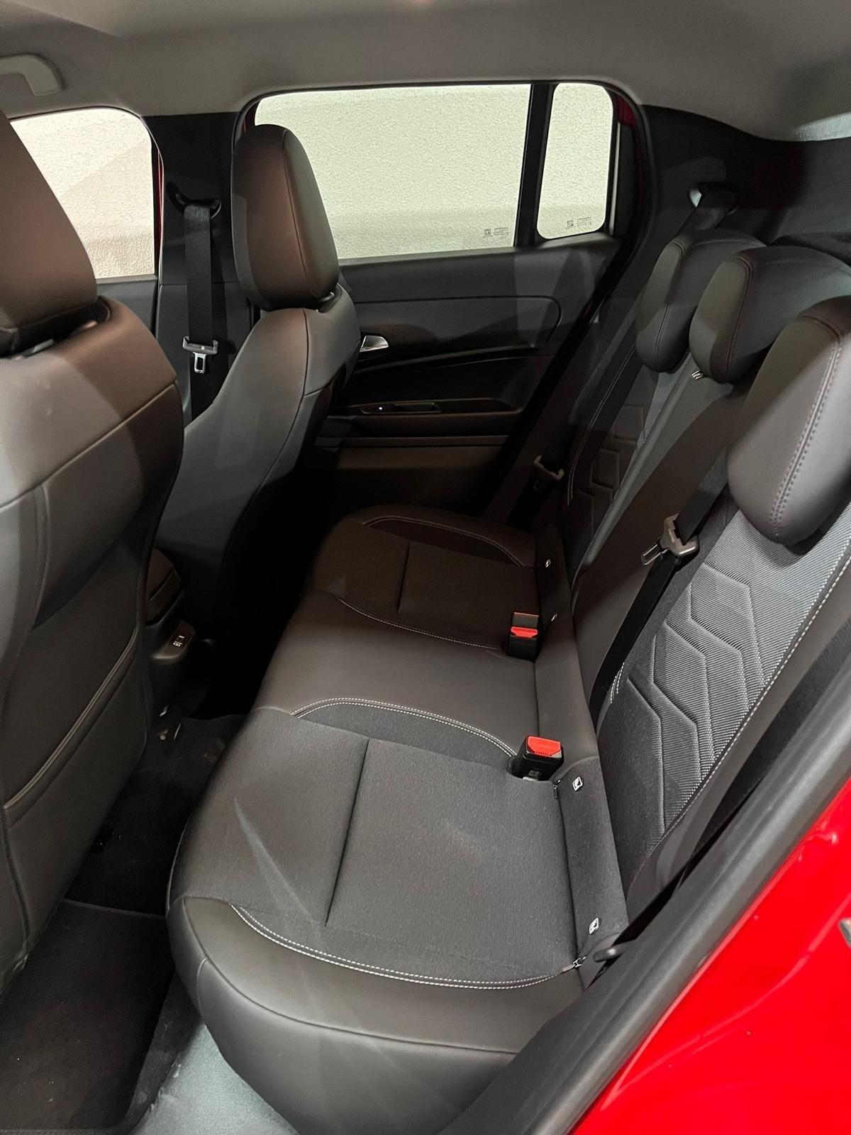 JEEP Avenger 54kWh Altitude, Elektro, Vorführwagen, Automat - 7