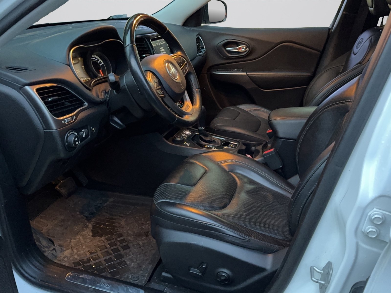 JEEP Cherokee 2.2MJ Overl. AWD, Diesel, Occasion / Gebraucht, Automatik - 6