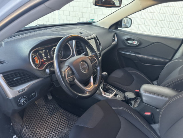 JEEP Cherokee 2.0TD Longitude, Diesel, Occasion / Utilisé, Automatique - 6