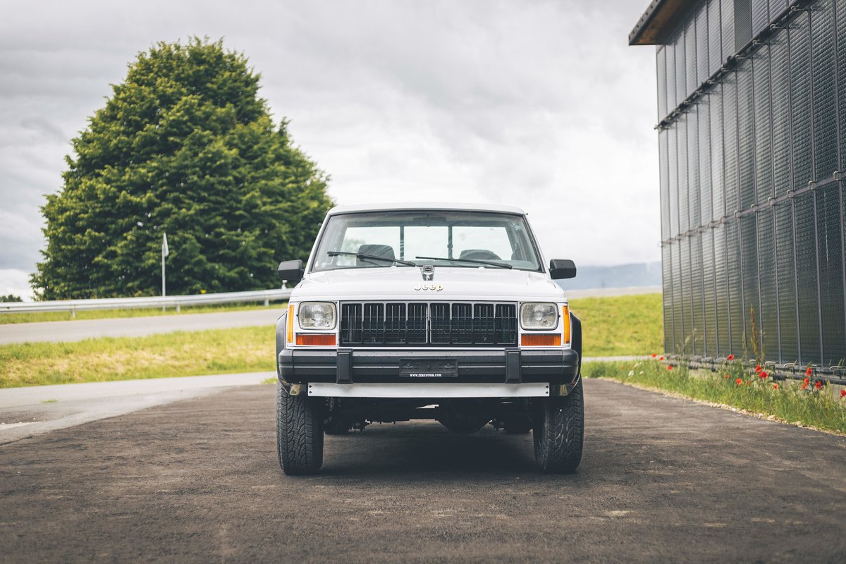 JEEP Comanche MJ, Petrol, Second hand / Used, Automatic - 2