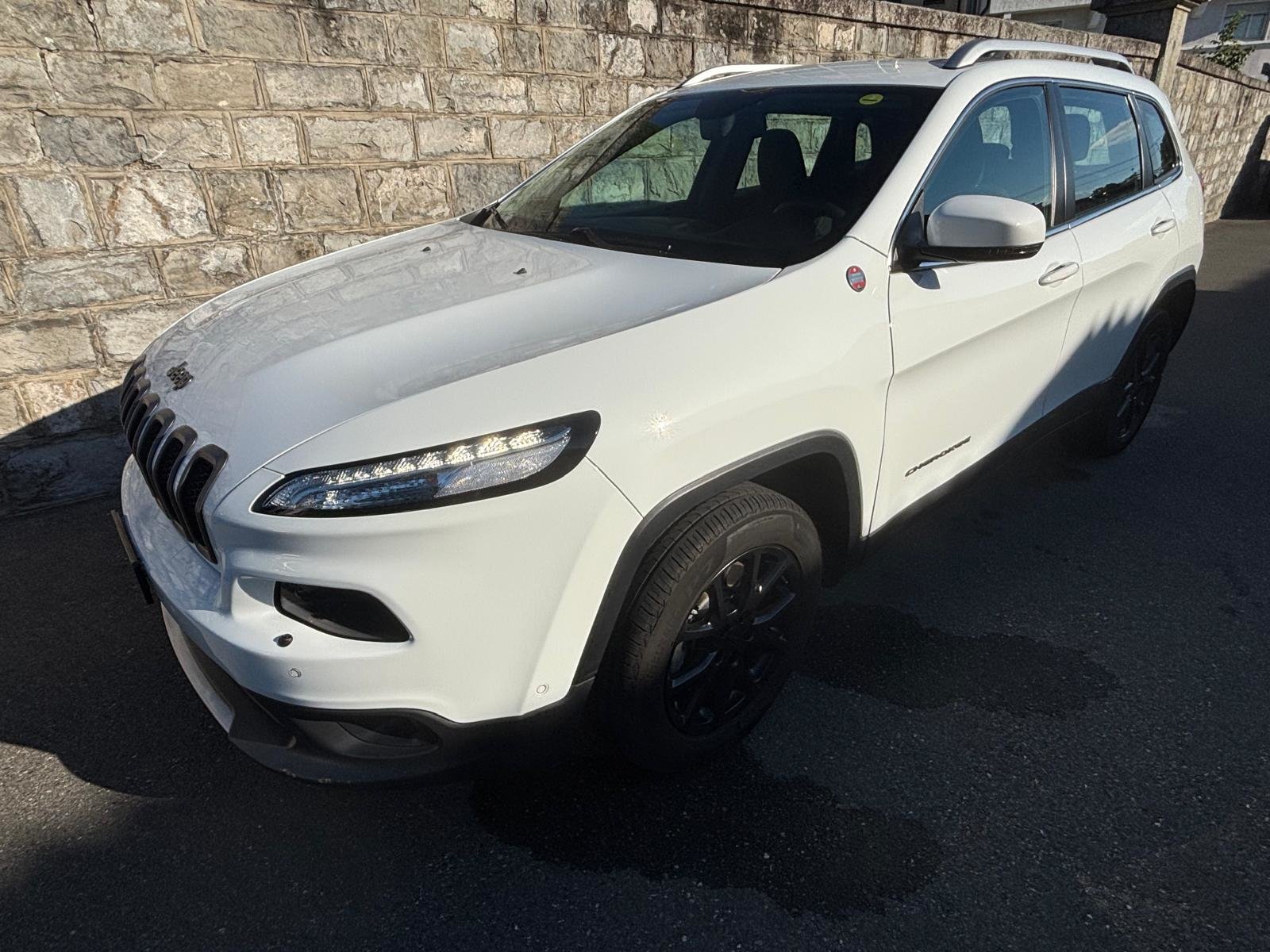 JEEP Cherokee 2.2TD Longitude Sw- Black Ed. AWD 9ATX, Diesel, Occasion / Utilisé, Automatique - 2