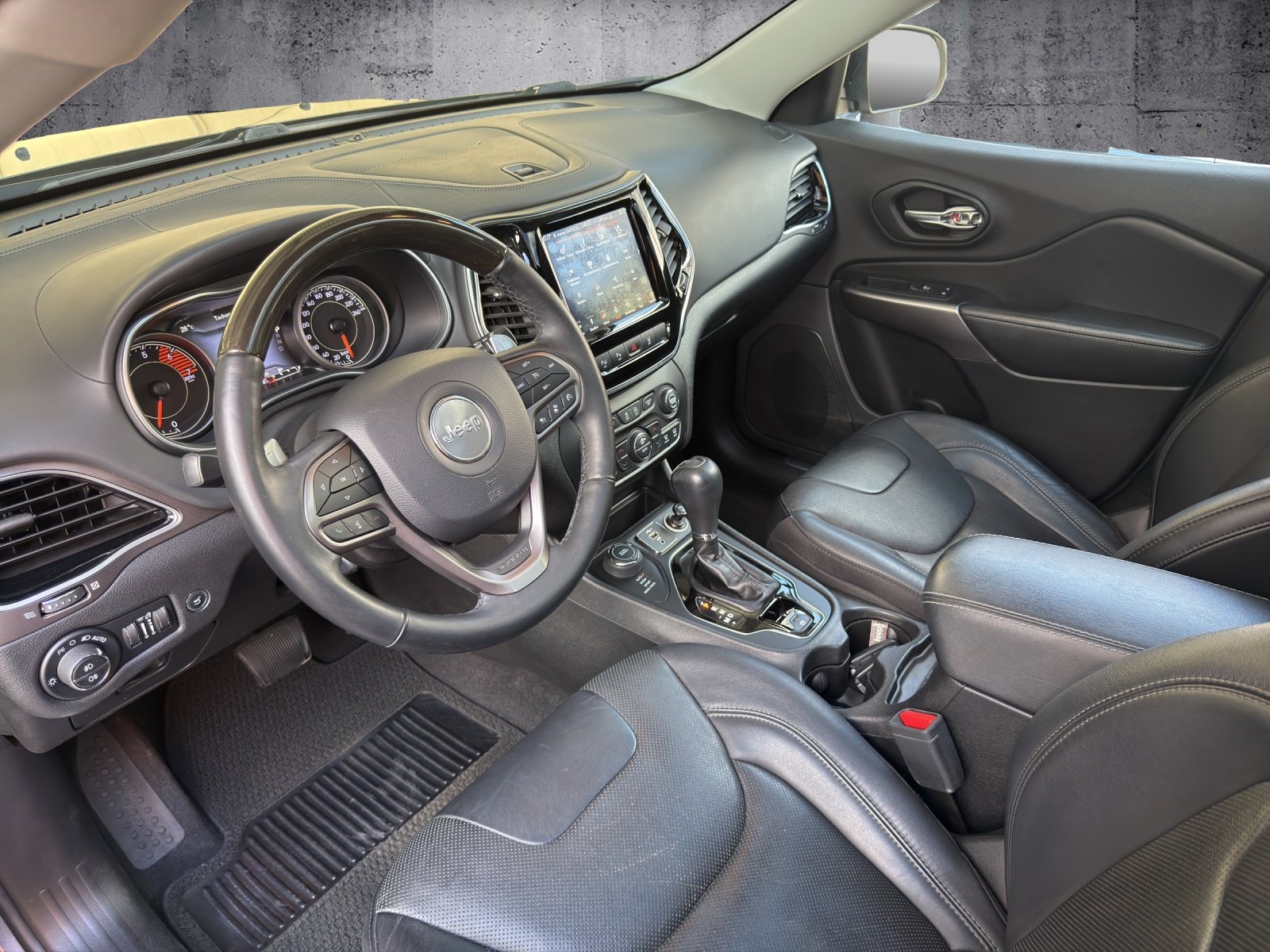 JEEP Cherokee 2.0 Overland AWD Drive I 9ATX *CH-Fahrzeug*, Essence, Occasion / Utilisé, Automatique - 7