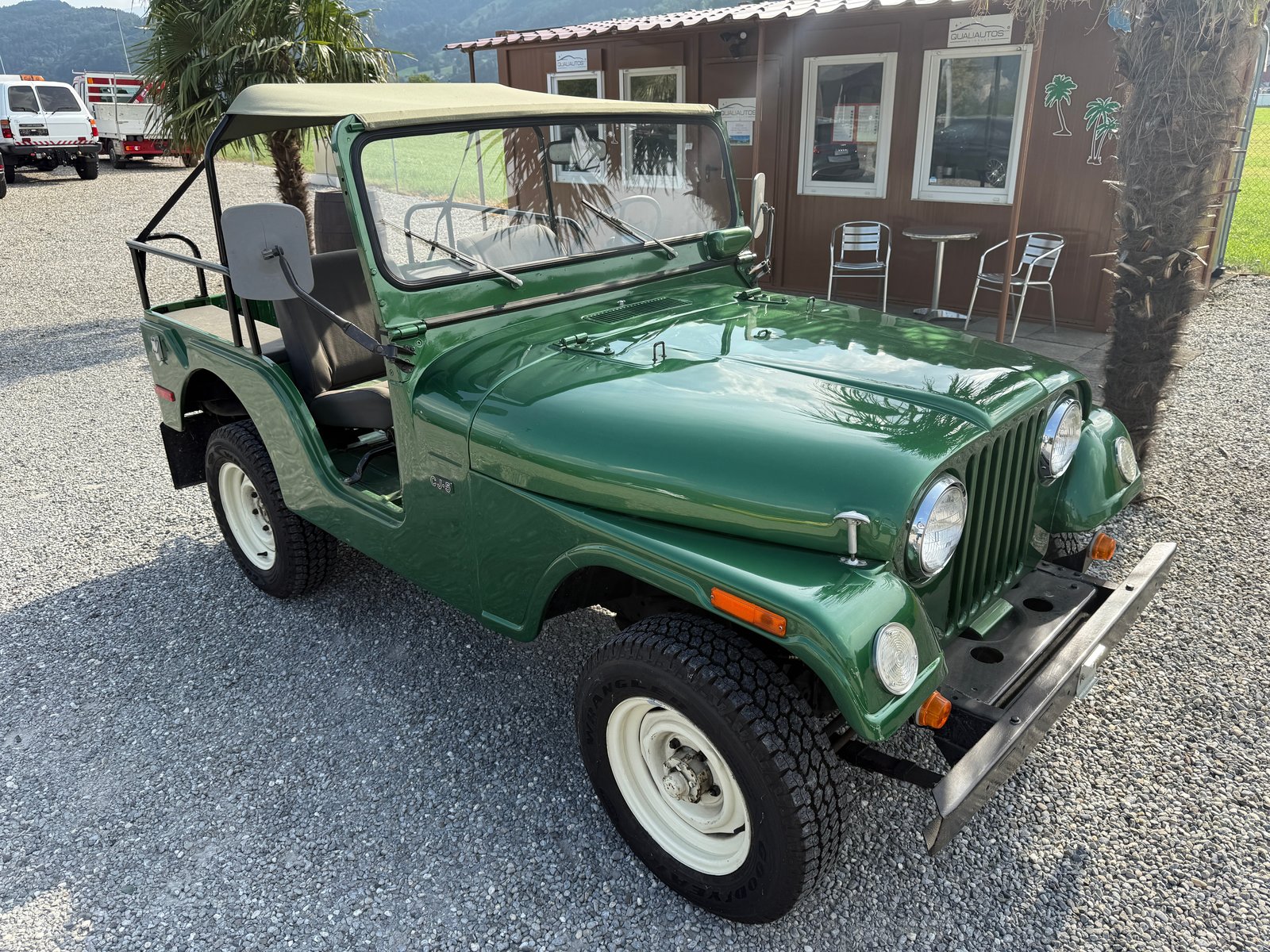 JEEP CJ-5 *4,2-Liter-Reihensechszylindermotor*, Benzin, Occasion / Gebraucht, Handschaltung - 3