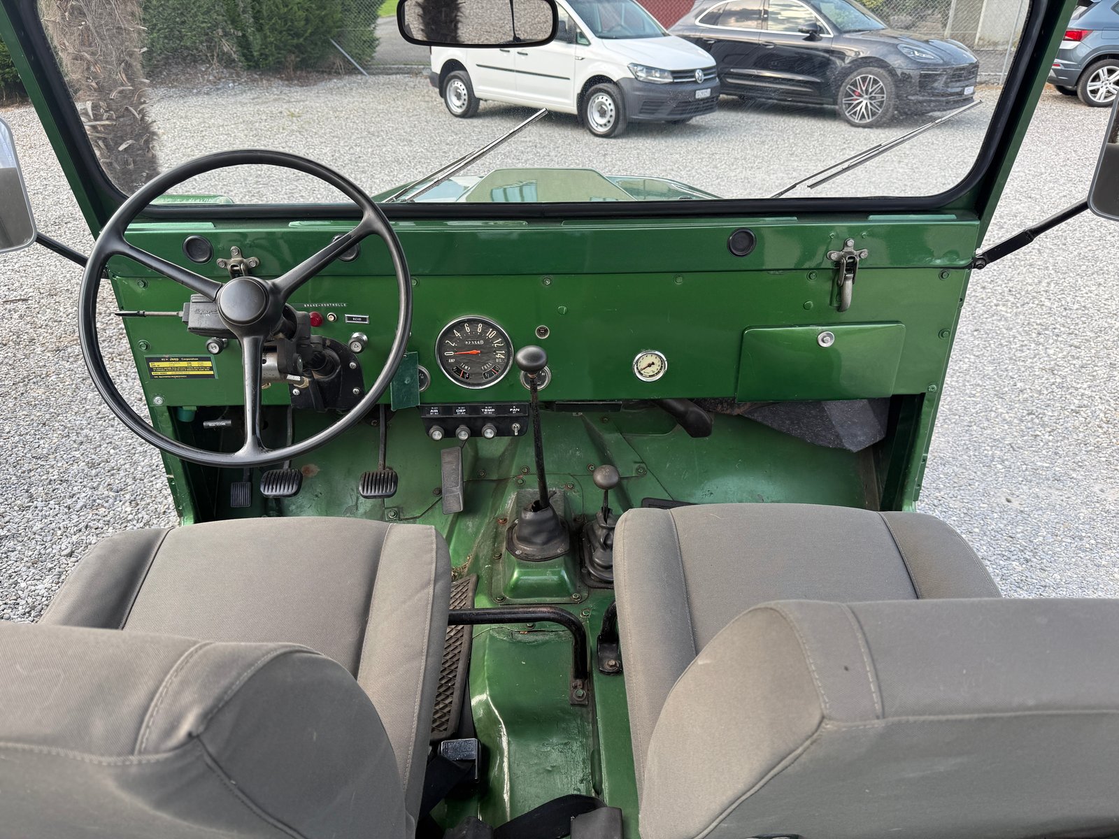 JEEP CJ-5 *4,2-Liter-Reihensechszylindermotor*, Benzin, Occasion / Gebraucht, Handschaltung - 6