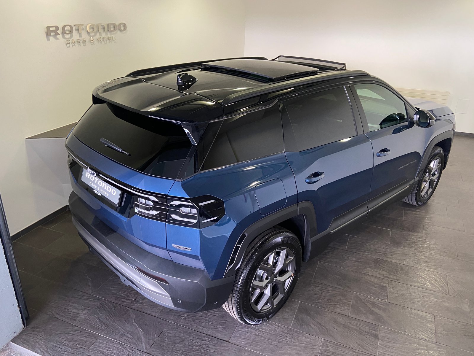 JEEP Compass 1.2 T e-Hybrid Summit Premium Sky, Petrol, New car, Automatic - 3
