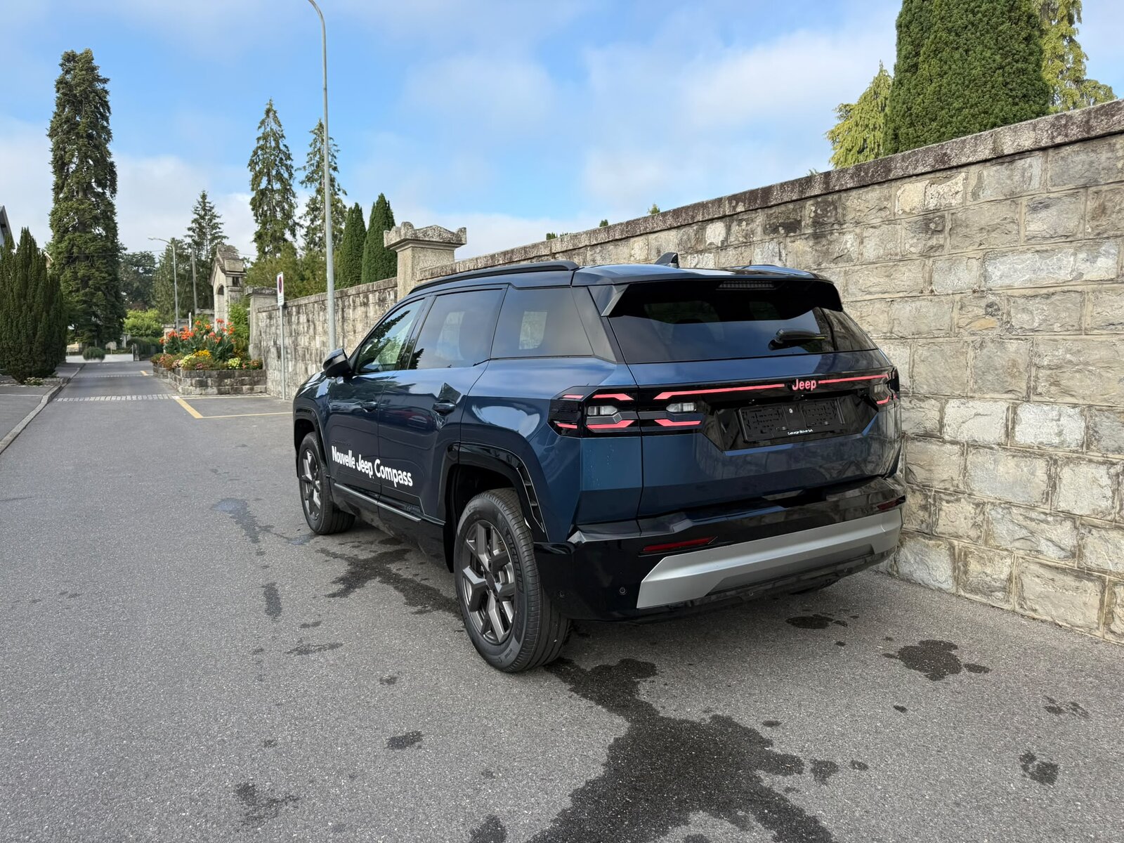 JEEP Compass 1.2 T e-Hybrid First Edition, Benzin, Neuwagen, Automatik - 2
