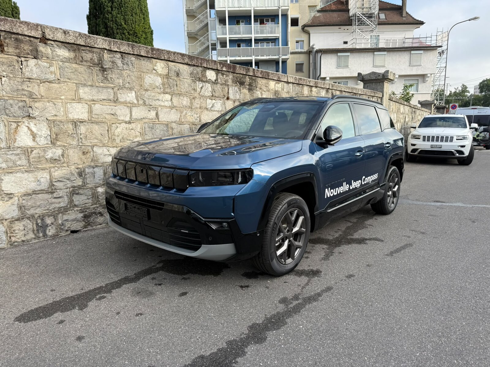 JEEP Compass 1.2 T e-Hybrid First Edition, Benzin, Neuwagen, Automatik - 4