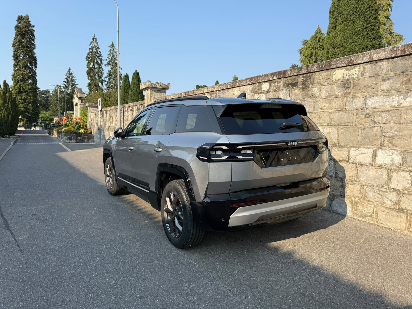 JEEP Compass 1.2 T e-Hybrid First Edition, Benzin, Occasion / Gebraucht, Automatik - 2