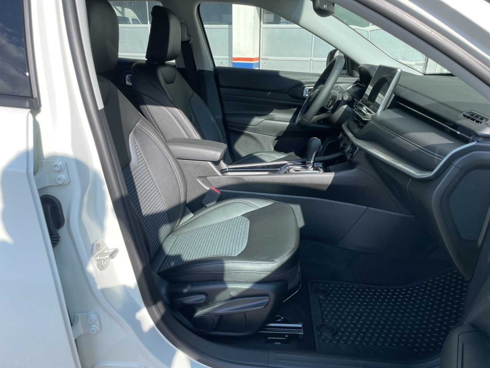 JEEP Compass 1.5 Turbo Swiss Altitude, Mild-Hybrid Benzin/Elektro, Occasion / Gebraucht, Automatik - 7