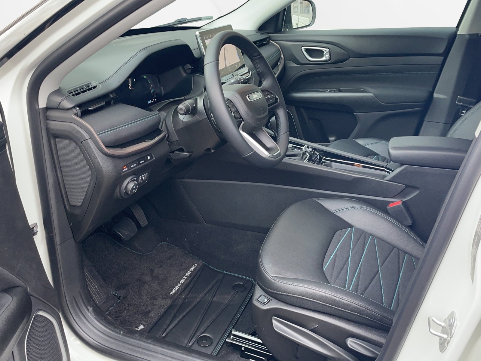 JEEP Compass 1.3 Upland 4xe, Hybride Rechargeable Essence/Électricité, Occasion / Utilisé, Automatique - 6